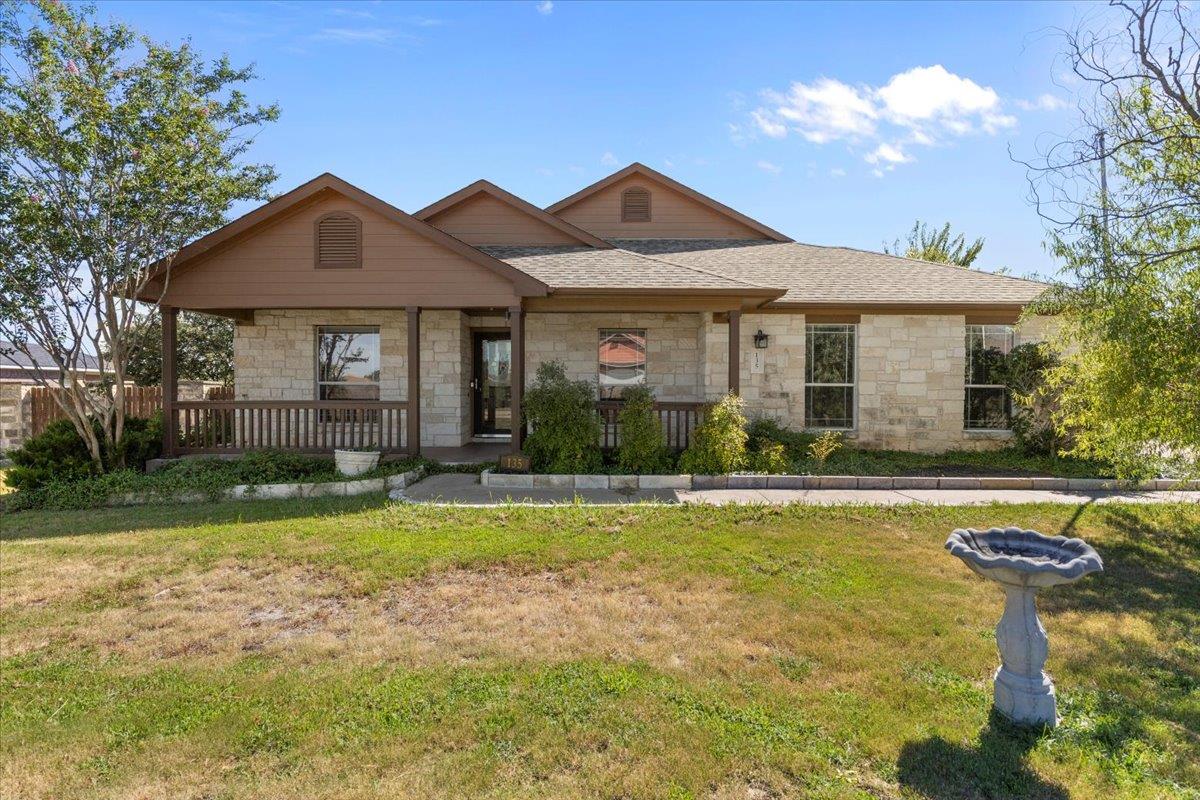 135 Parkland Dr, Cedar Creek, TX 78612