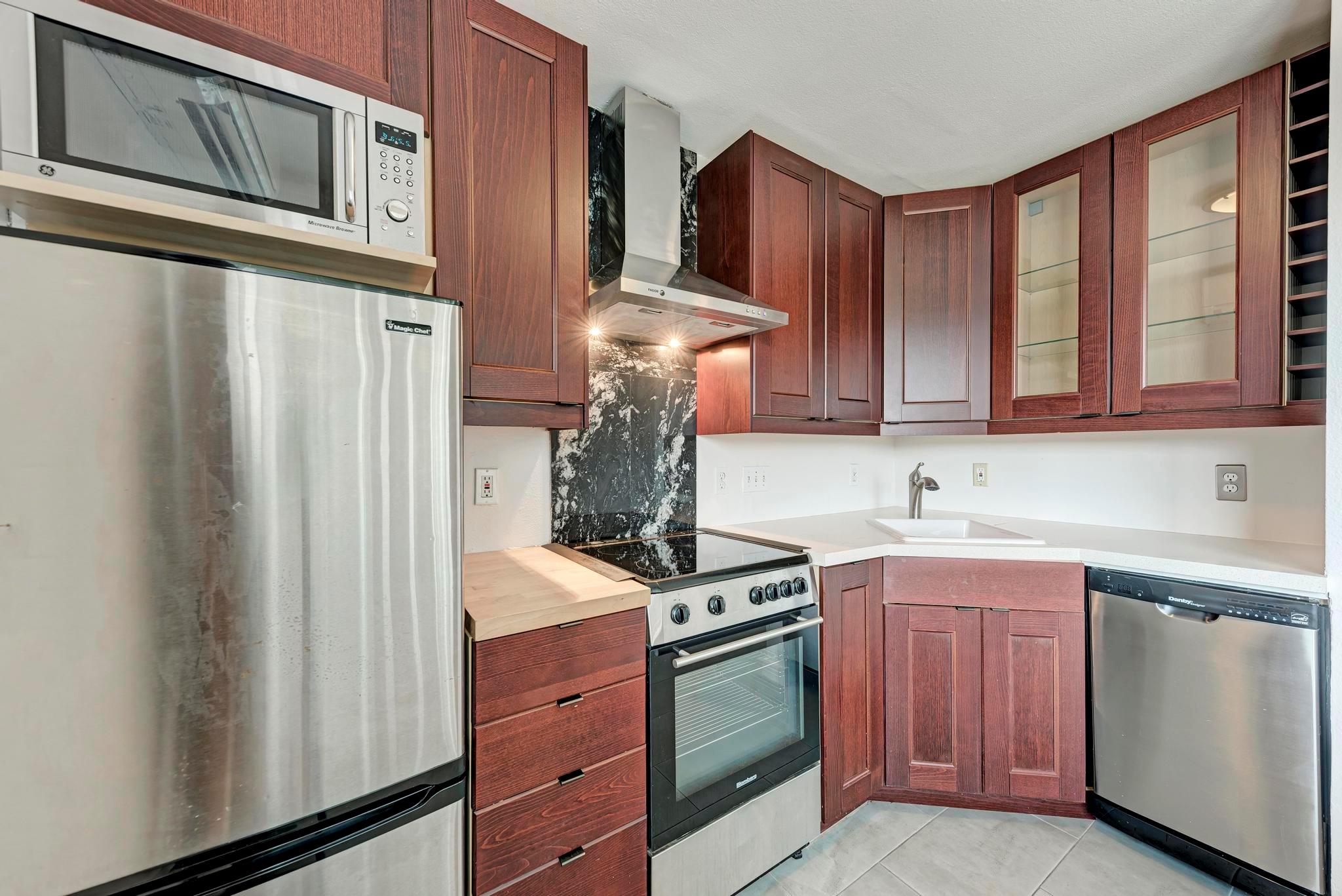 1840 Burton Dr # 102, Austin, TX 78741