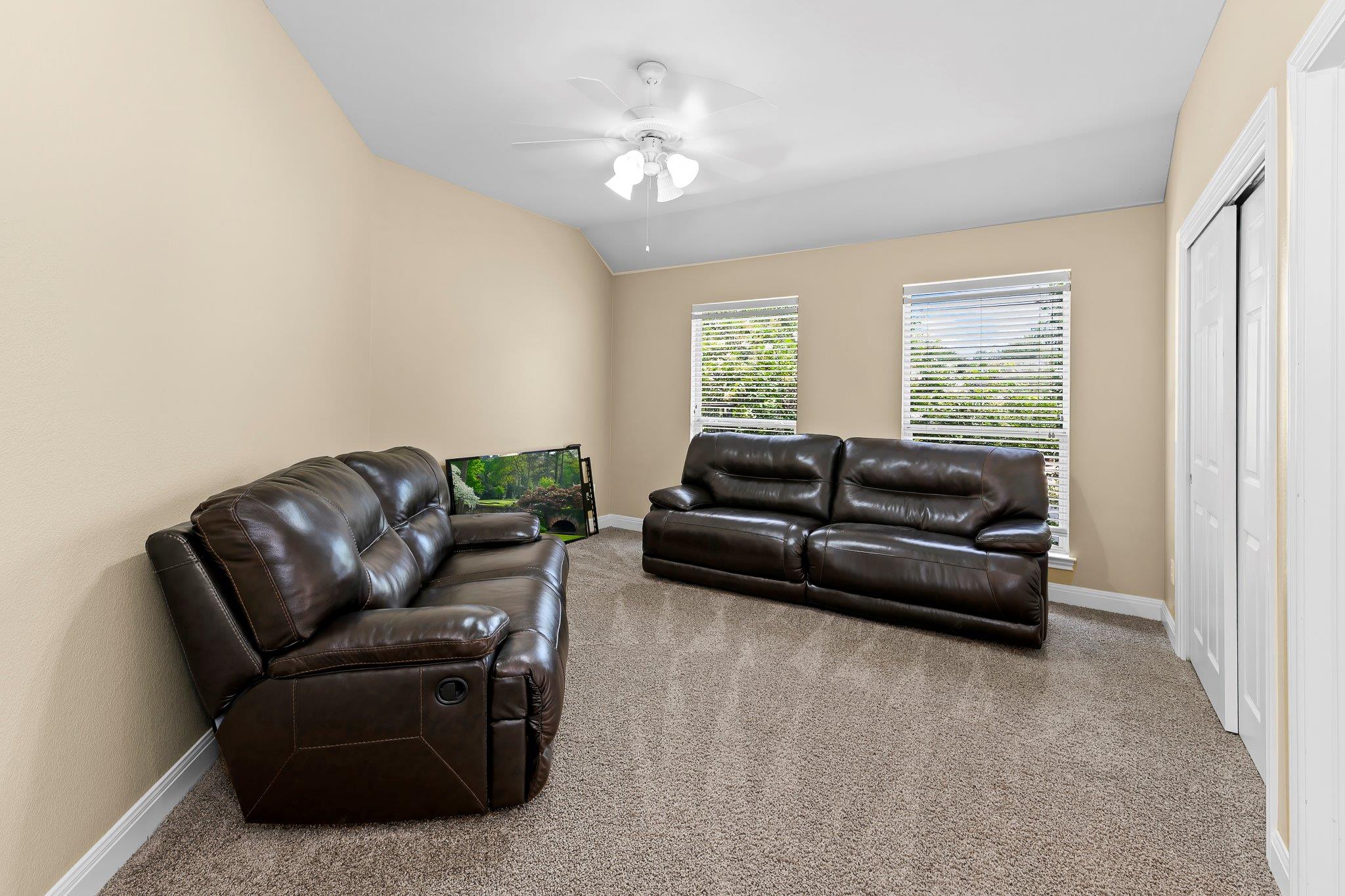 2261 HAMLET Cir, Round Rock, TX 78664