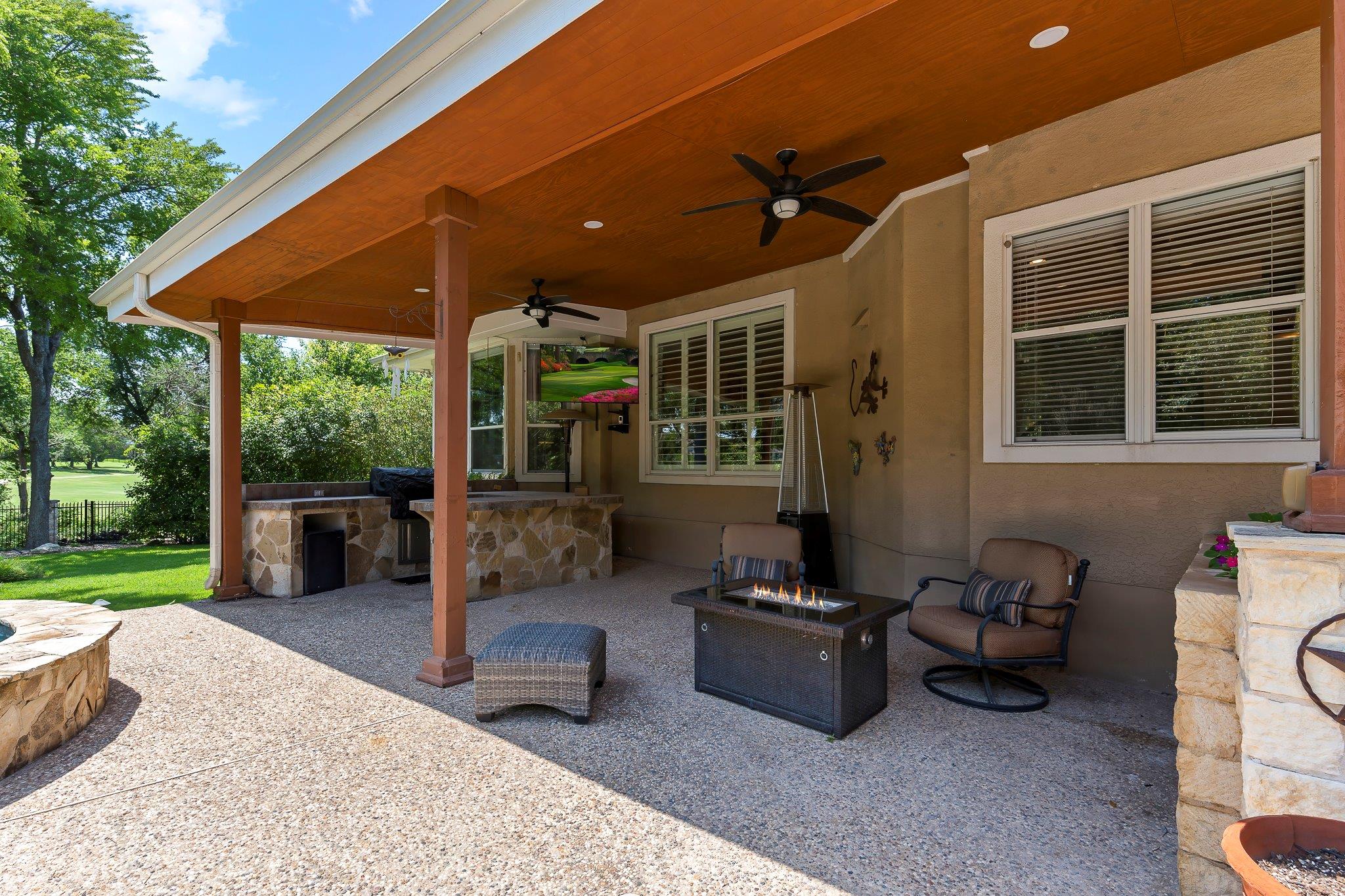 2261 HAMLET Cir, Round Rock, TX 78664