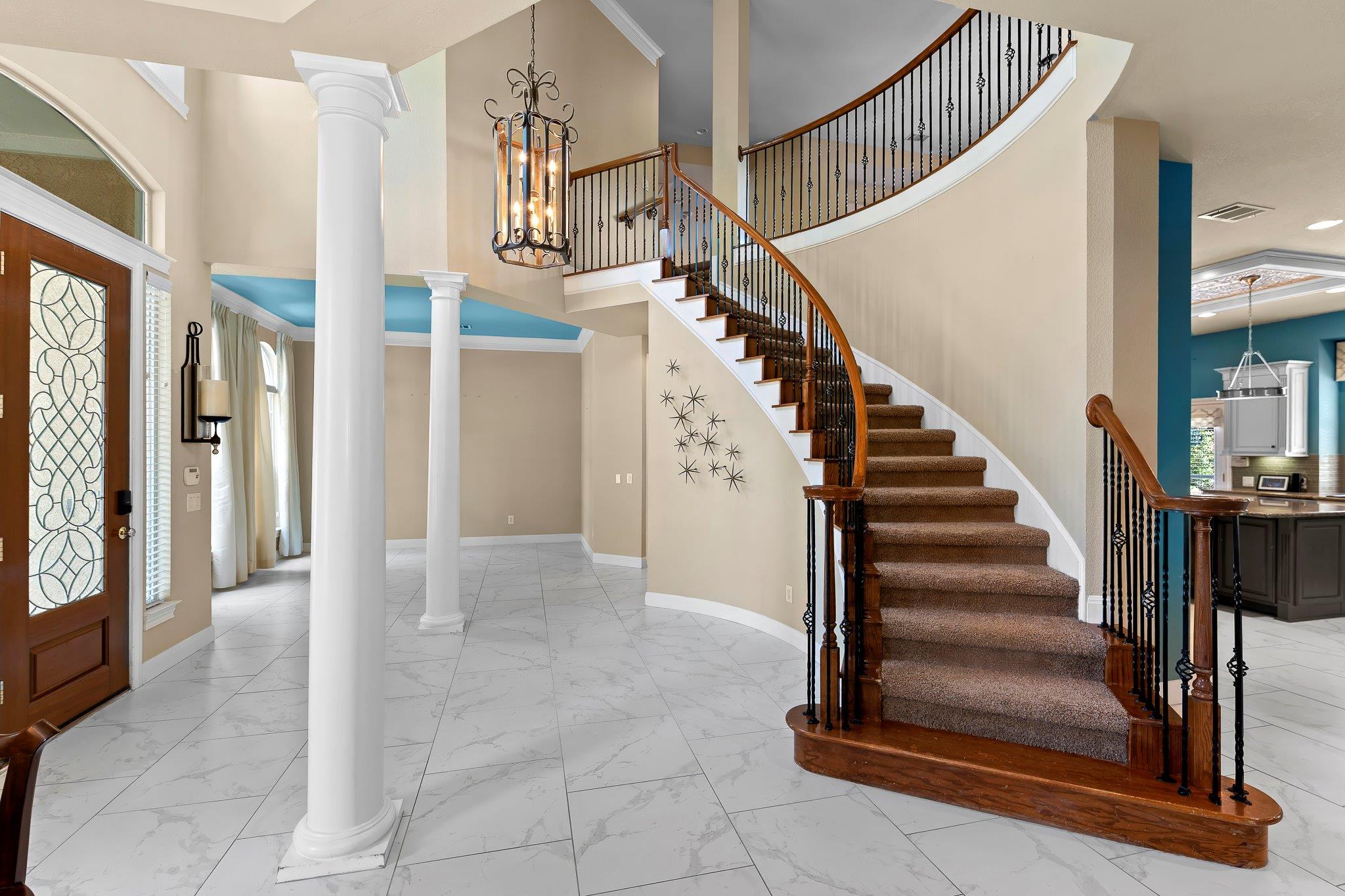 2261 HAMLET Cir, Round Rock, TX 78664