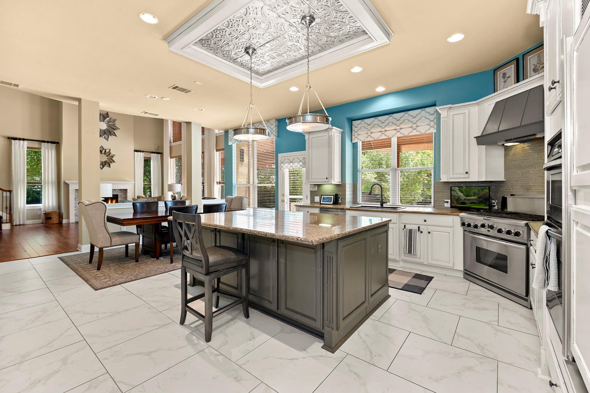 2261 HAMLET Cir, Round Rock, TX 78664