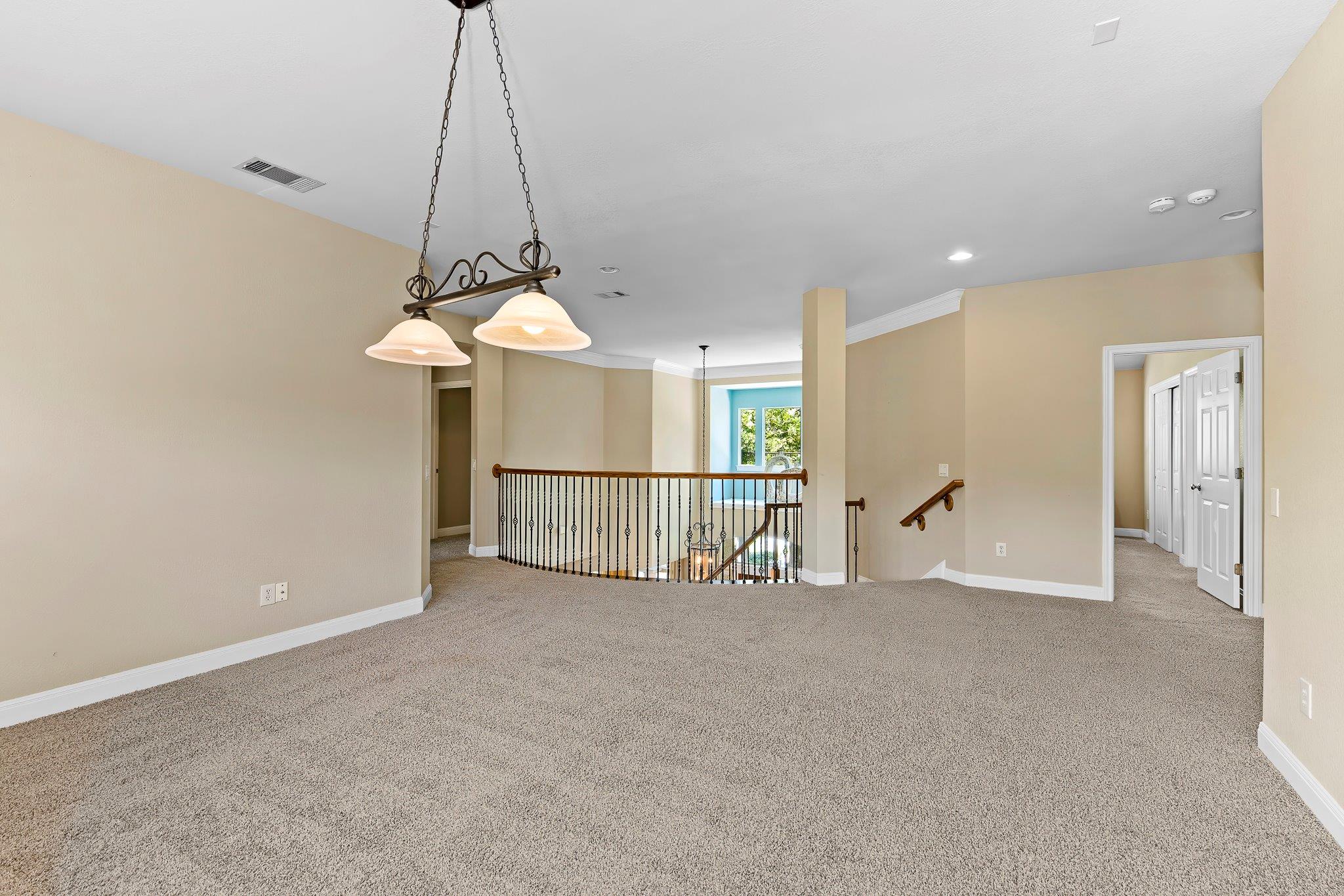 2261 HAMLET Cir, Round Rock, TX 78664