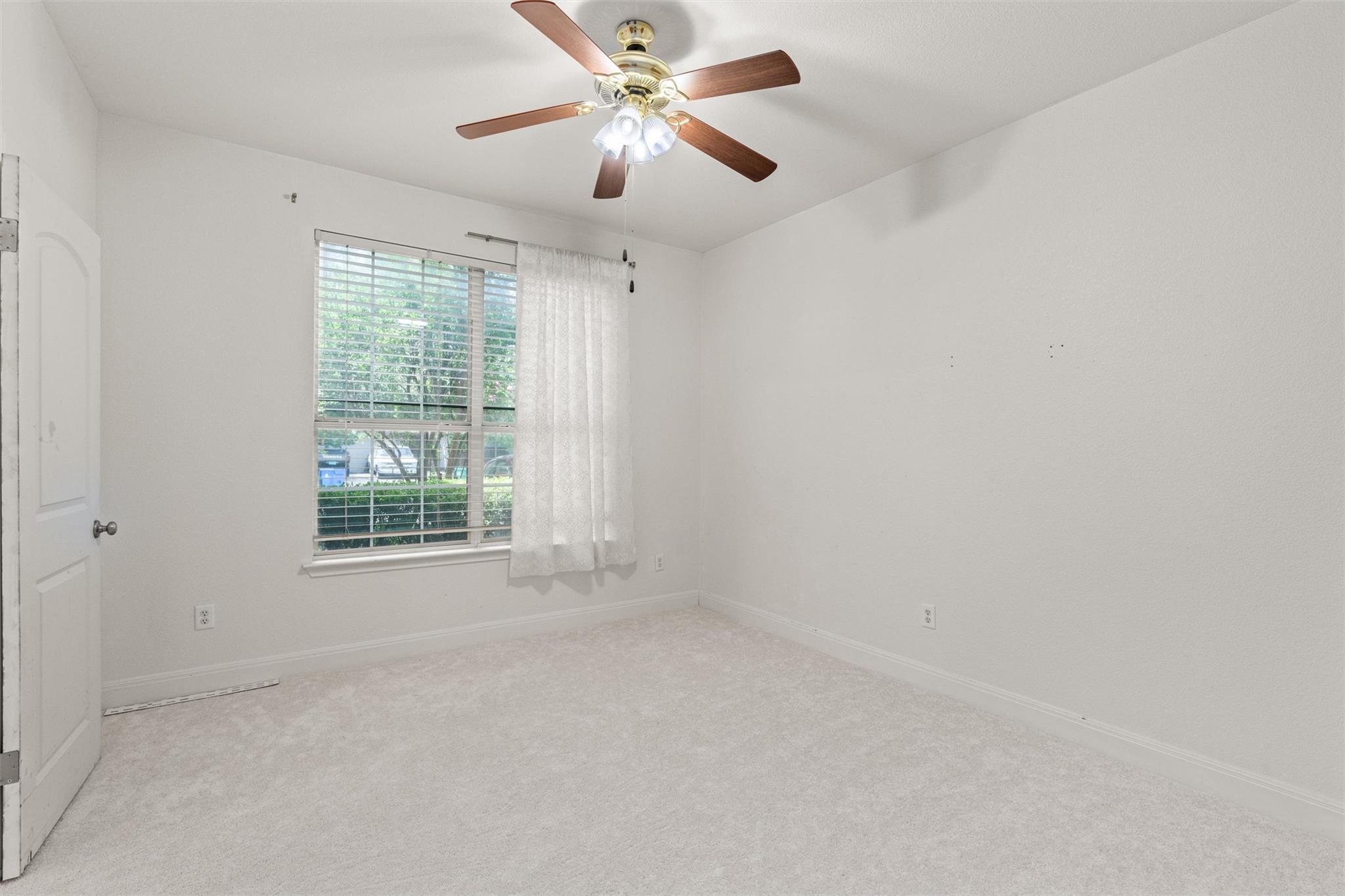 804 Yosemite Trl, Taylor, TX 76574