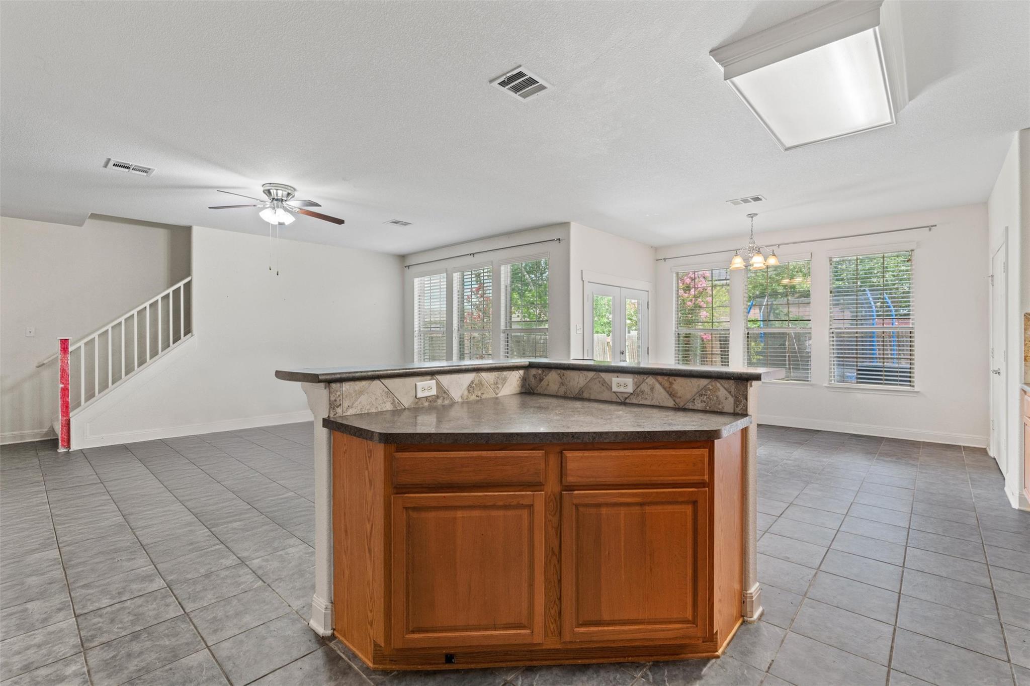 804 Yosemite Trl, Taylor, TX 76574