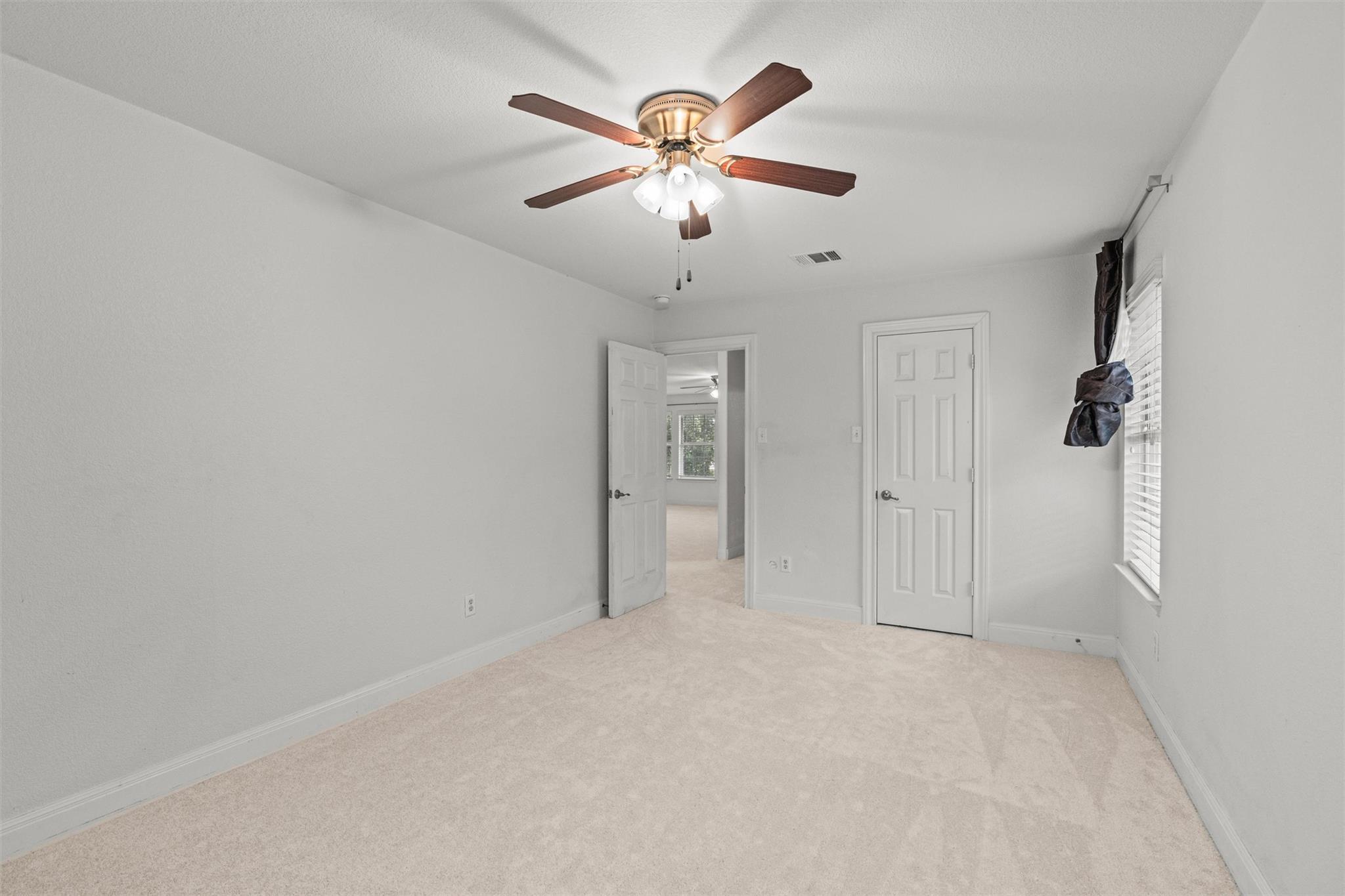 804 Yosemite Trl, Taylor, TX 76574