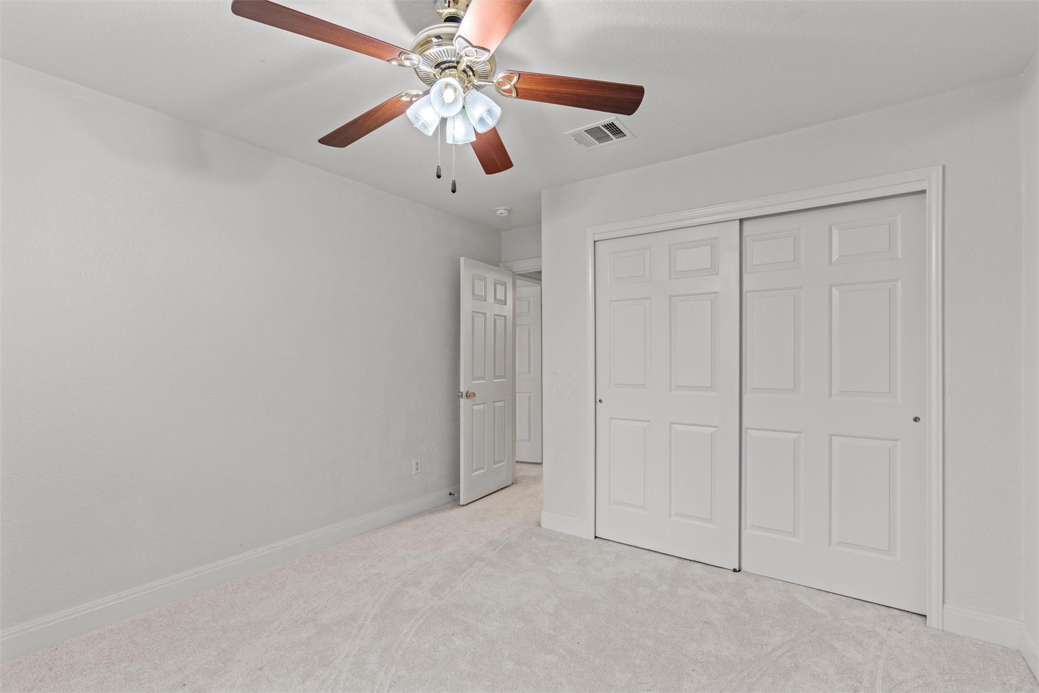 804 Yosemite Trl, Taylor, TX 76574