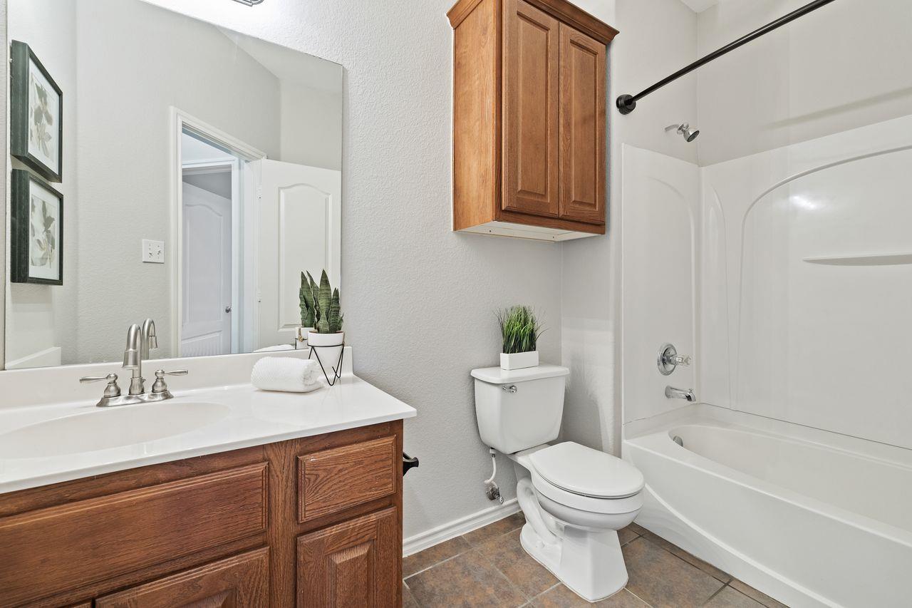 3721 Pine Needle Cir, Round Rock, TX 78681