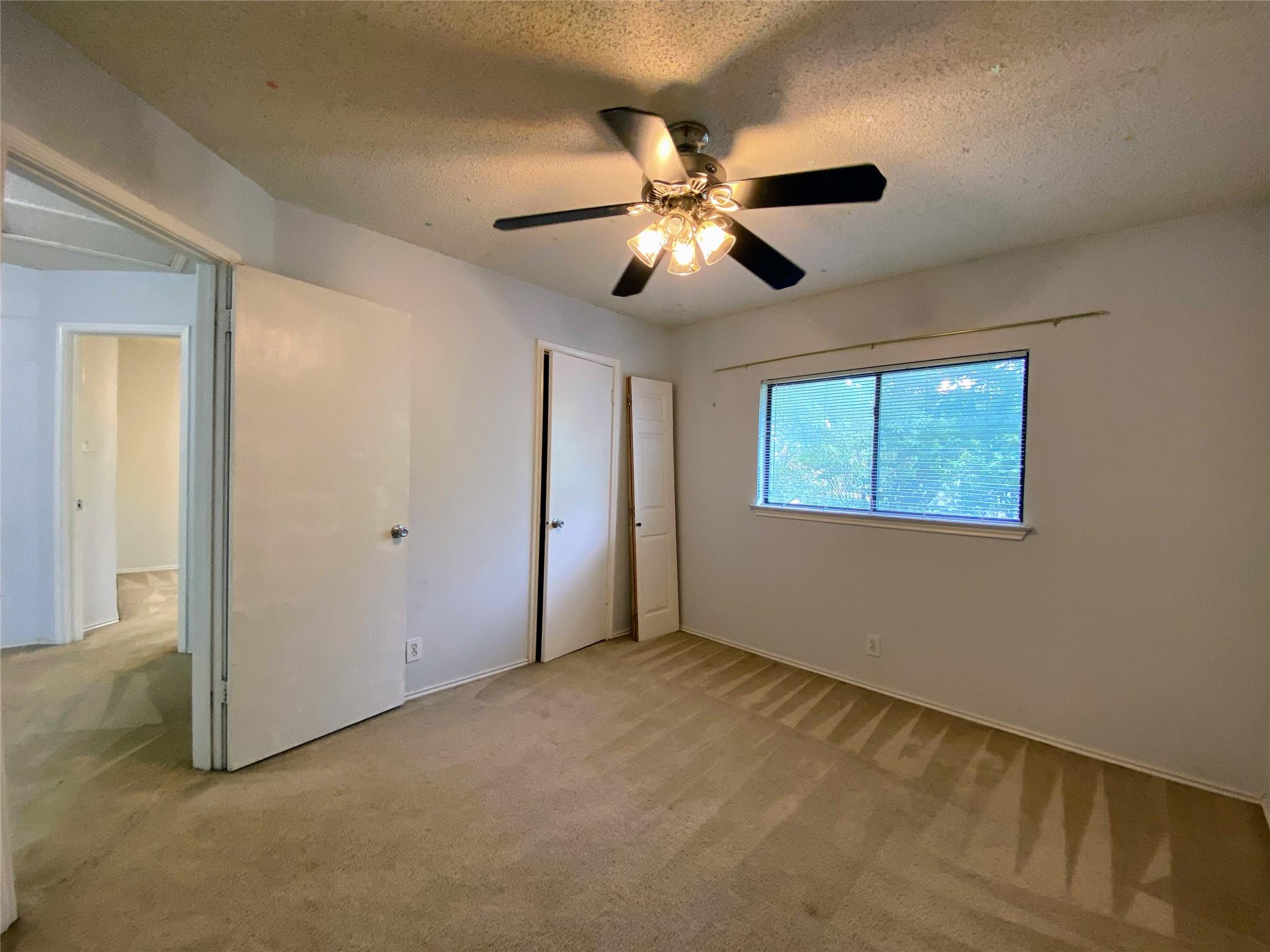 3215 Tree Grove Dr, San Antonio, TX 78247