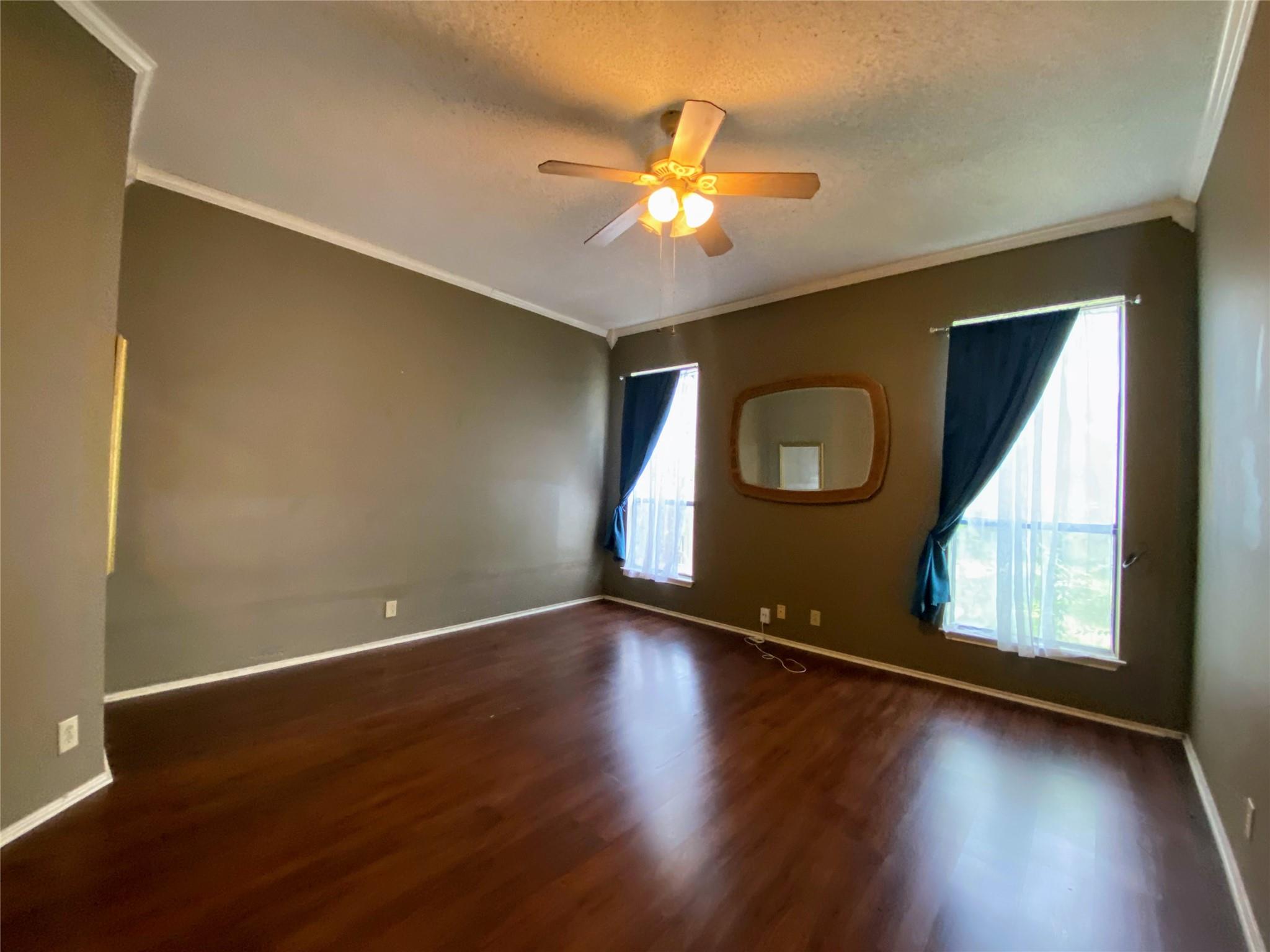 3215 Tree Grove Dr, San Antonio, TX 78247