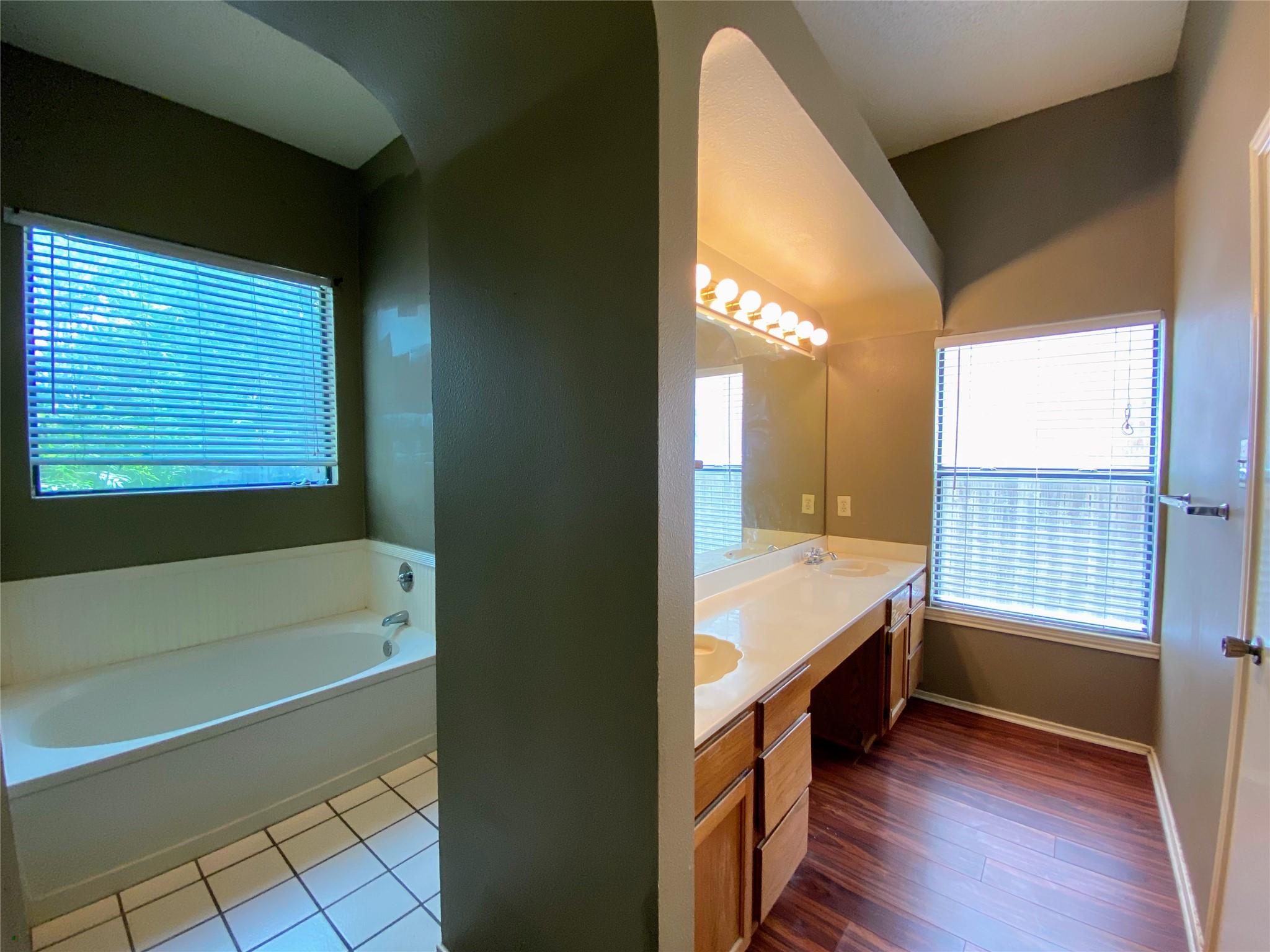 3215 Tree Grove Dr, San Antonio, TX 78247