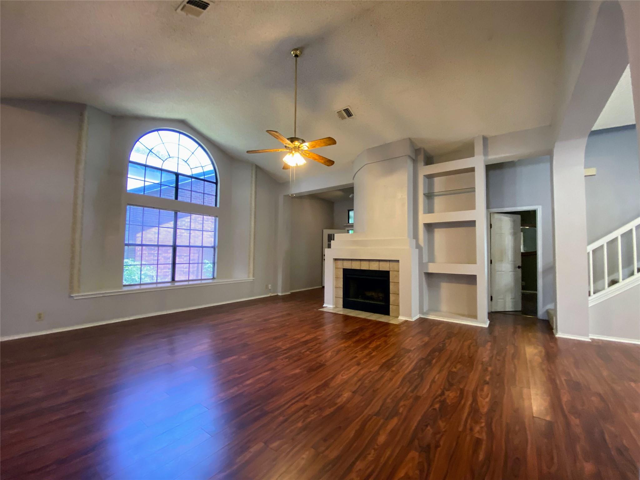 3215 Tree Grove Dr, San Antonio, TX 78247