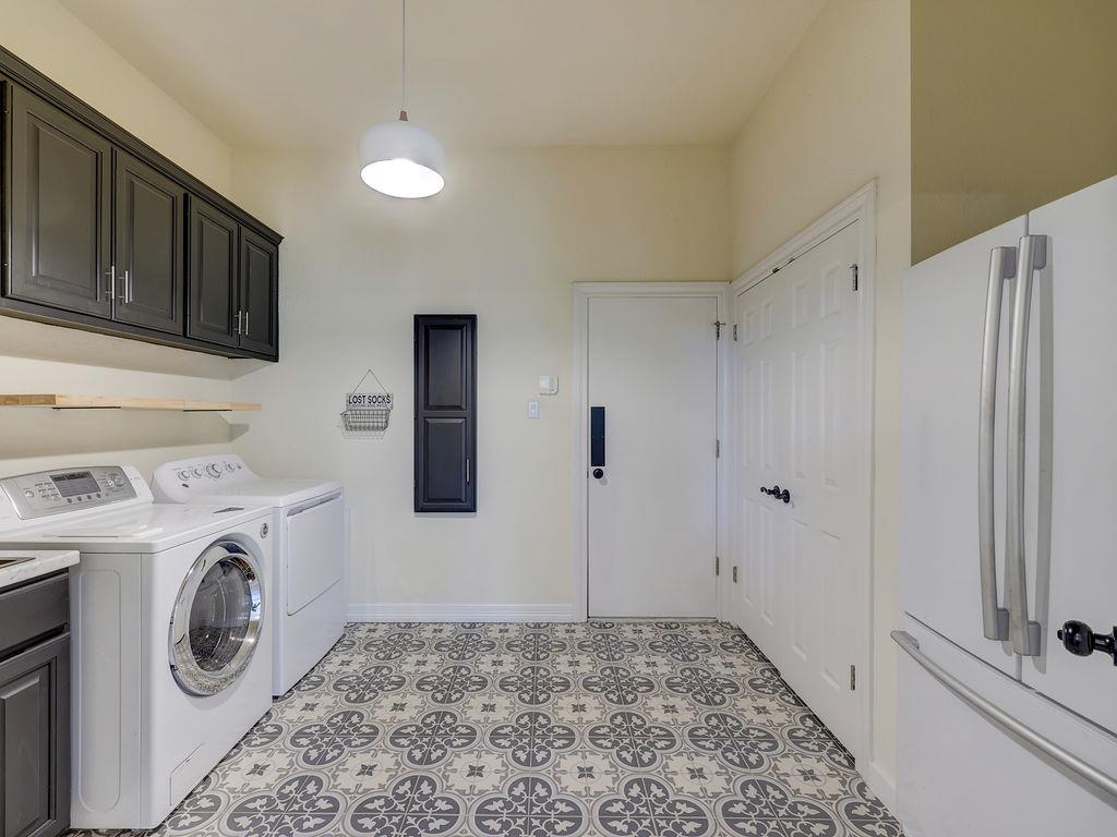 9902 Scenic Bluff Dr, Austin, TX 78733