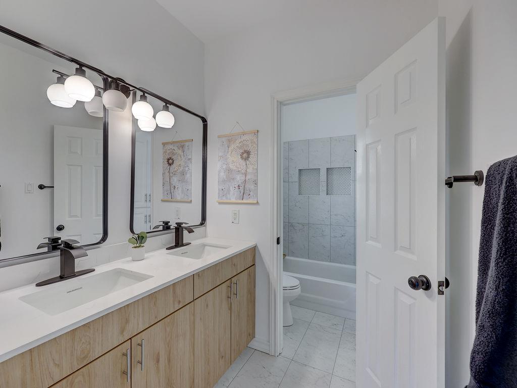 9902 Scenic Bluff Dr, Austin, TX 78733