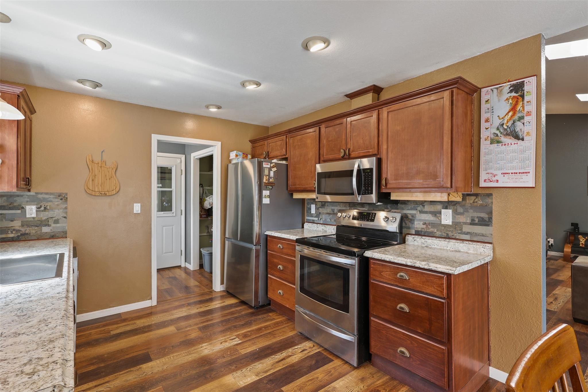 213 Circle C Ave, FortDavis, TX 79734