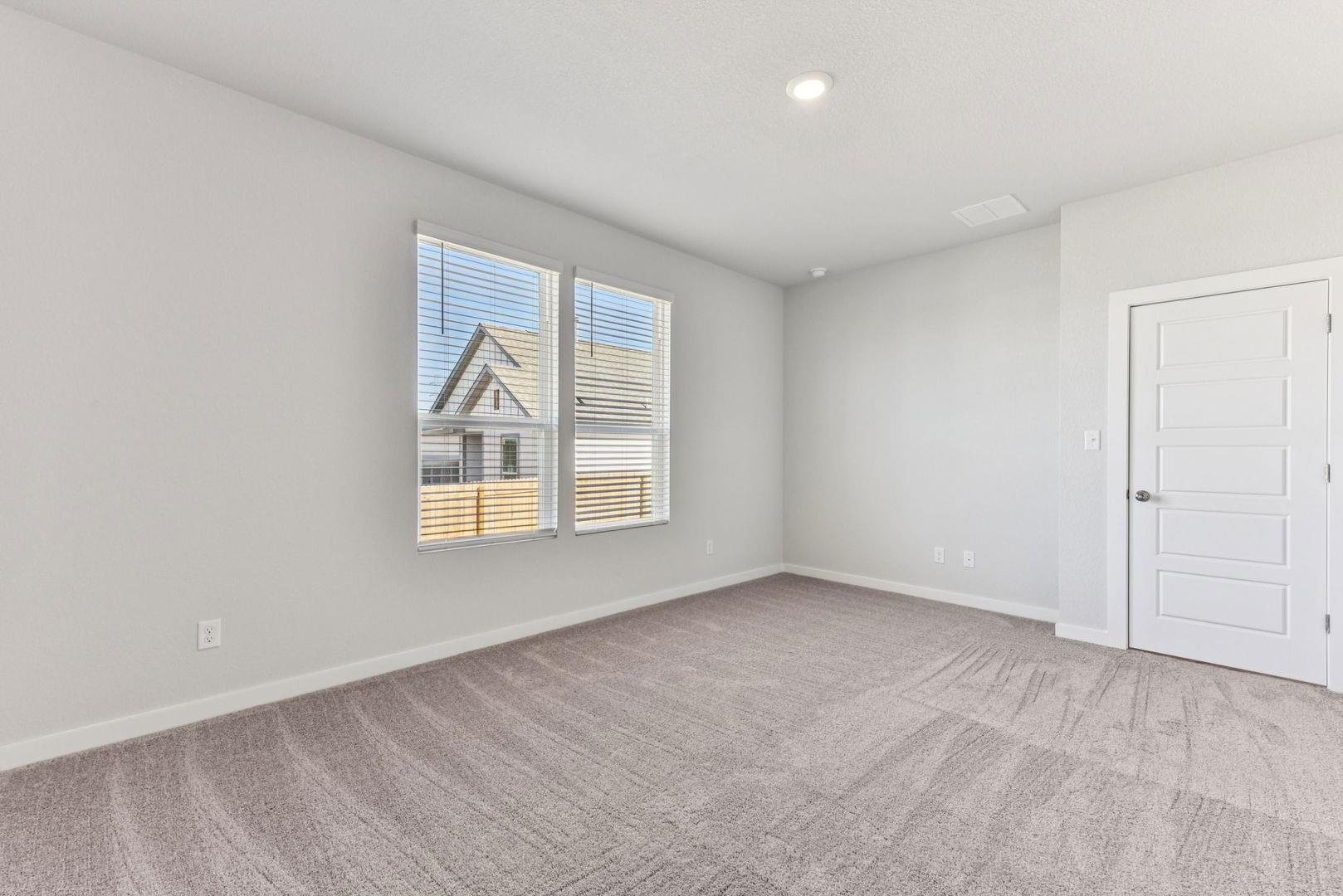 6500 Smarty Jones Ln, Buda, TX 78610