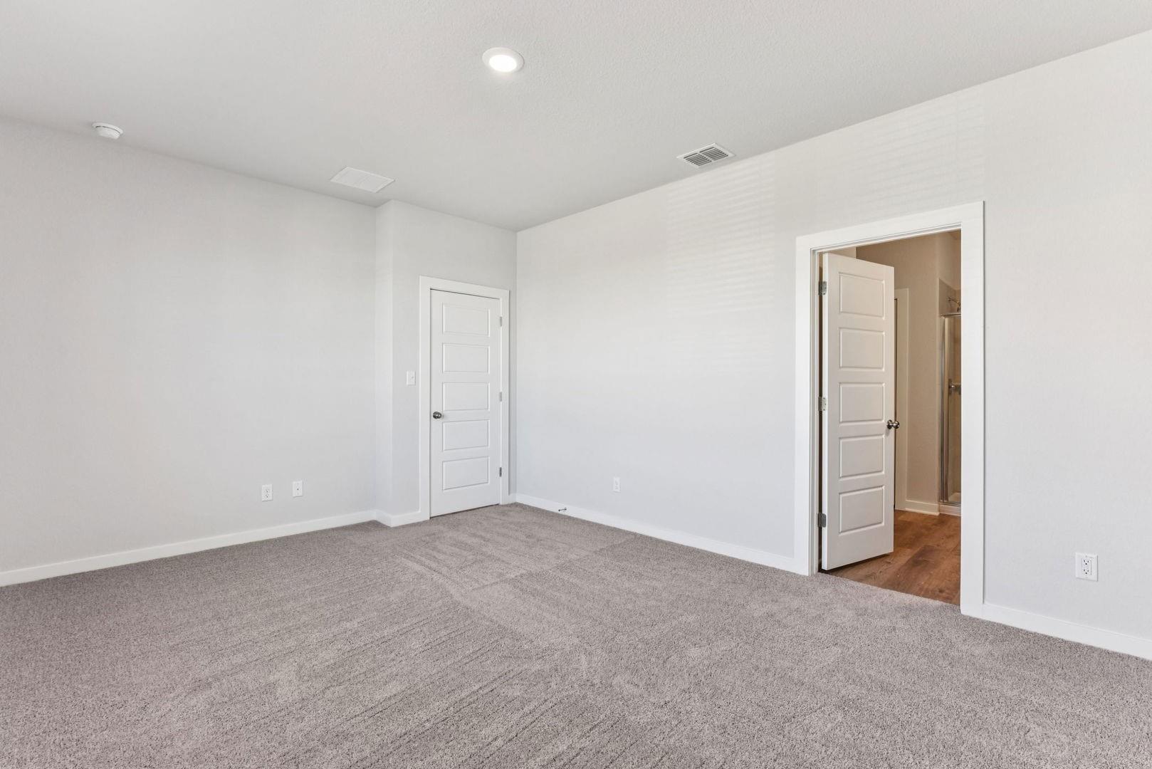 6500 Smarty Jones Ln, Buda, TX 78610