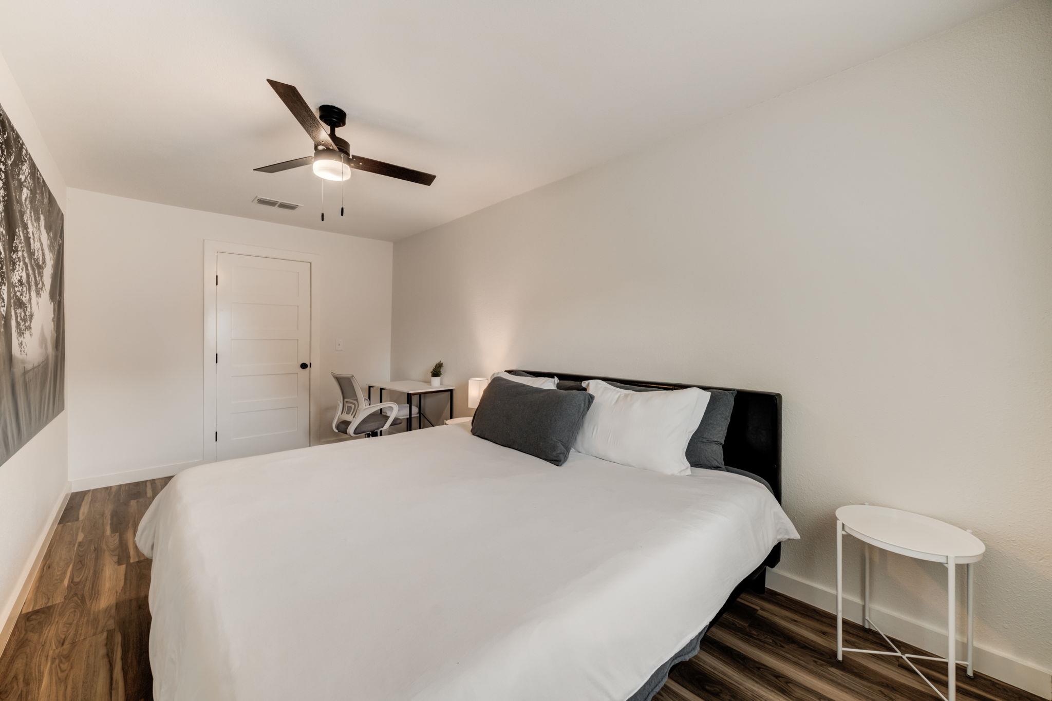 4405 Button Bend Cir, Austin, TX 78744