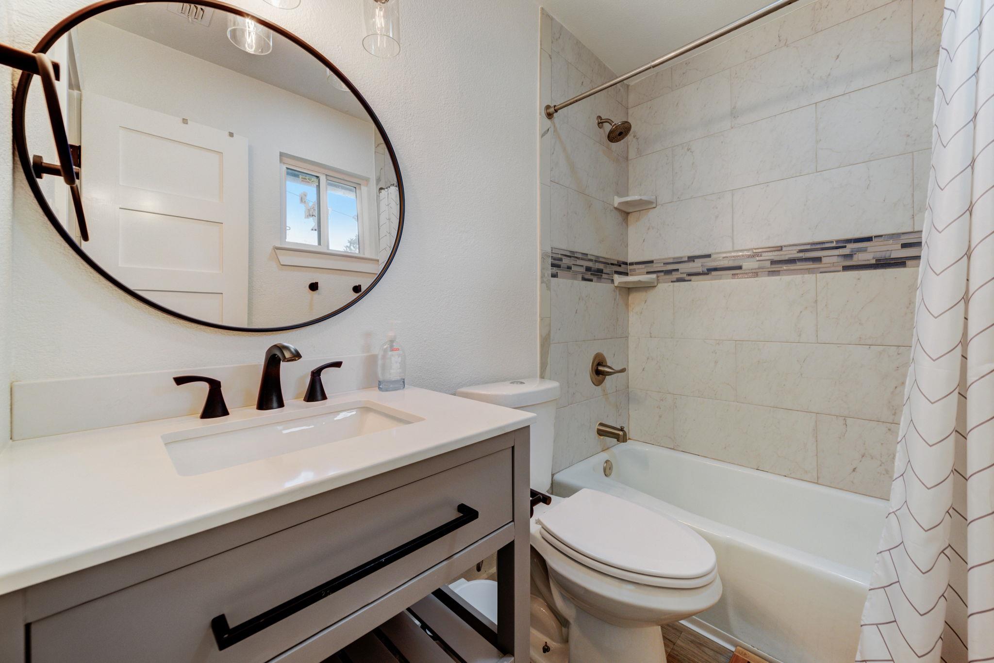 4405 Button Bend Cir, Austin, TX 78744