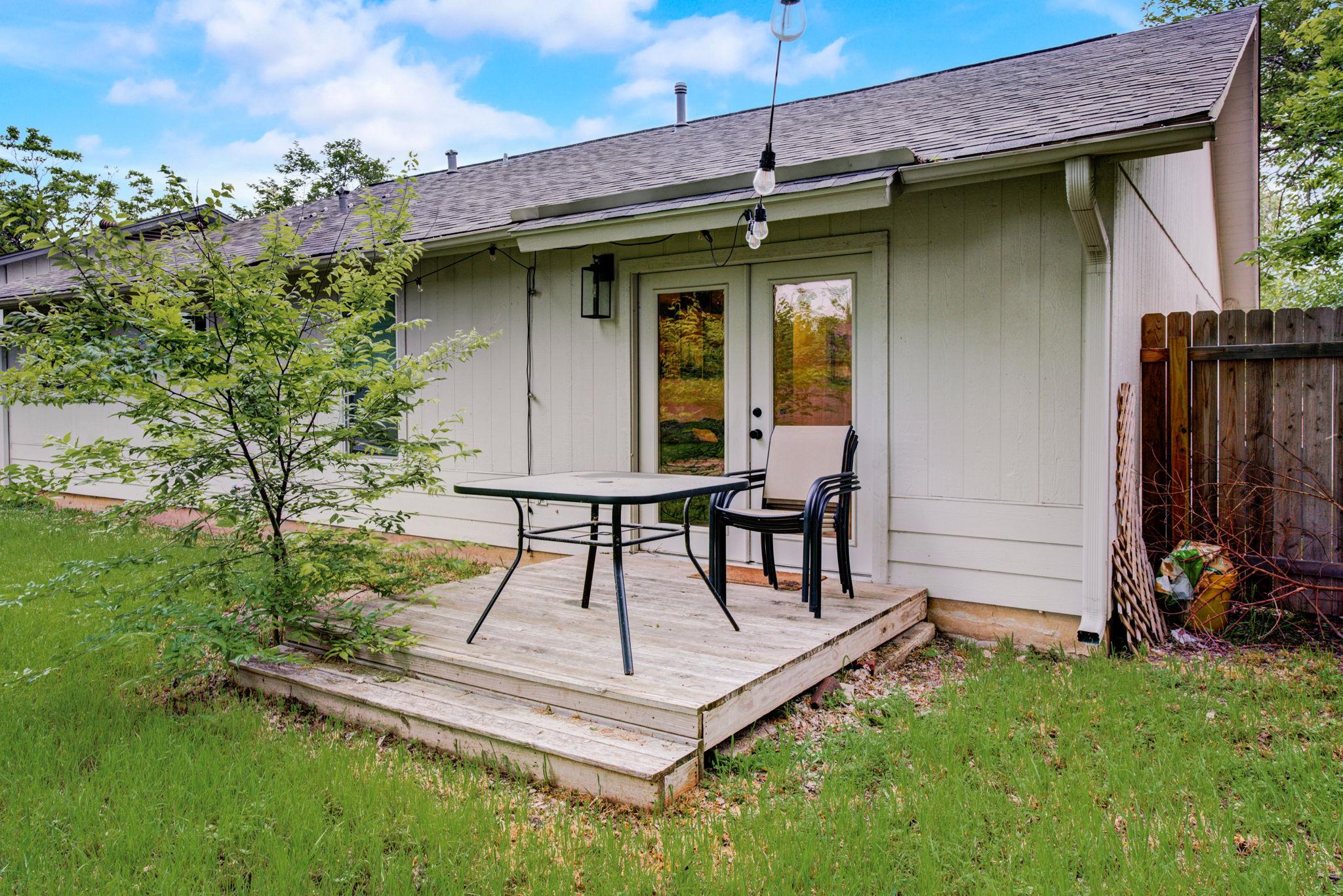 4405 Button Bend Cir, Austin, TX 78744