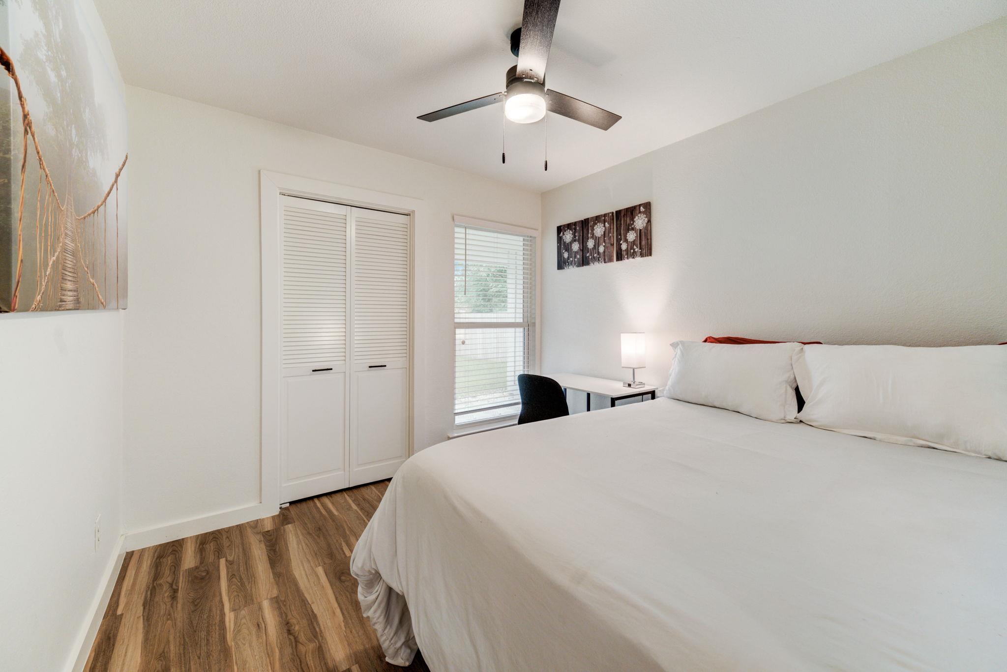 4405 Button Bend Cir, Austin, TX 78744