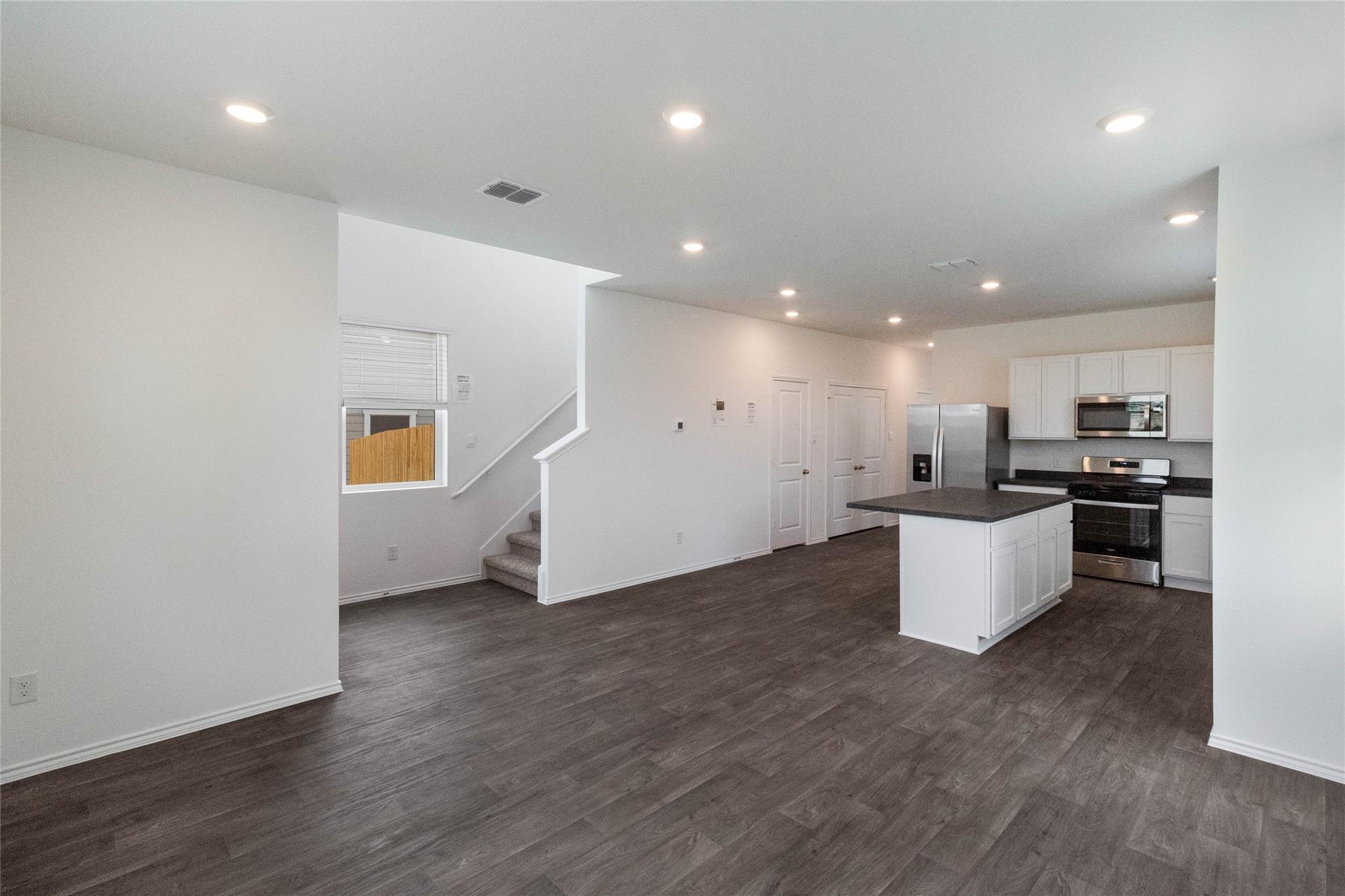 203 Puerto Plata Ave, Bastrop, TX 78602