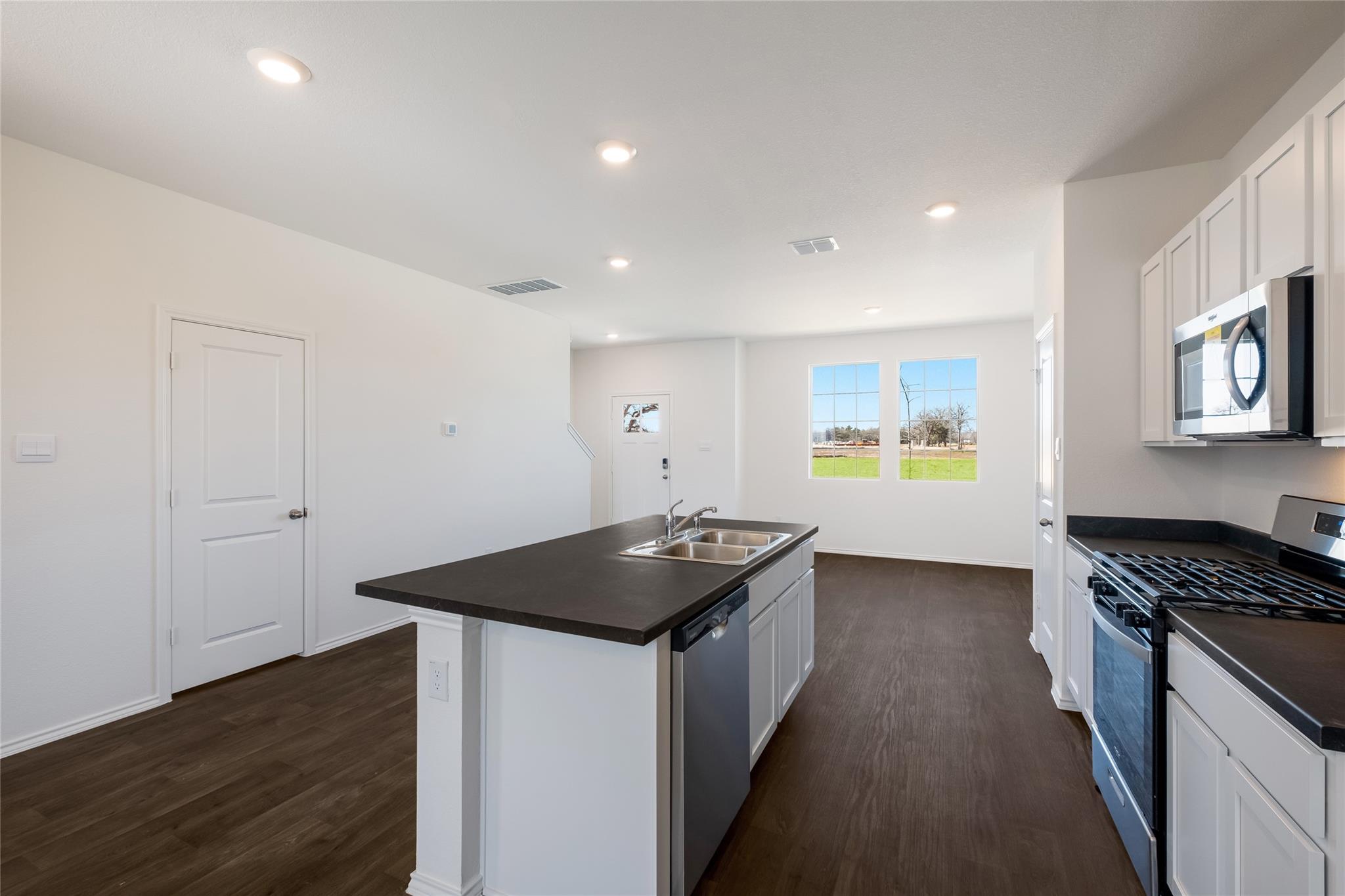 303 El Seibo Ln, Bastrop, TX 78602