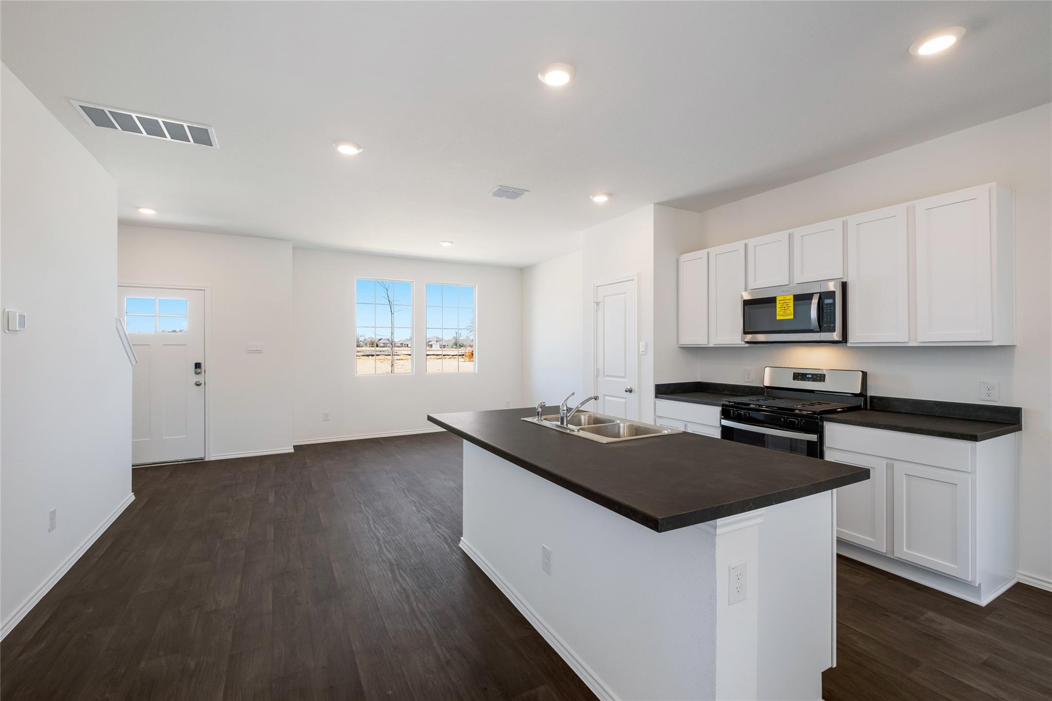 303 El Seibo Ln, Bastrop, TX 78602