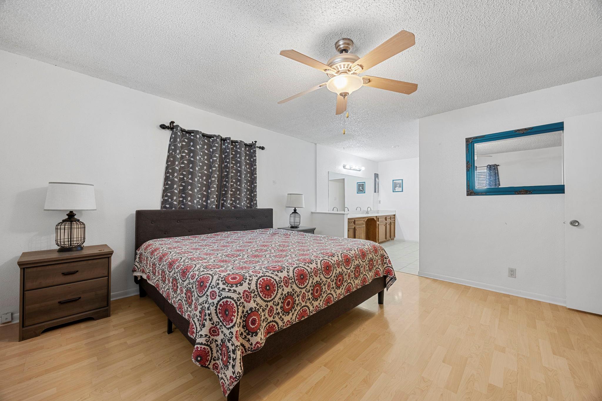 706 Cambridge Dr, Round Rock, TX 78664