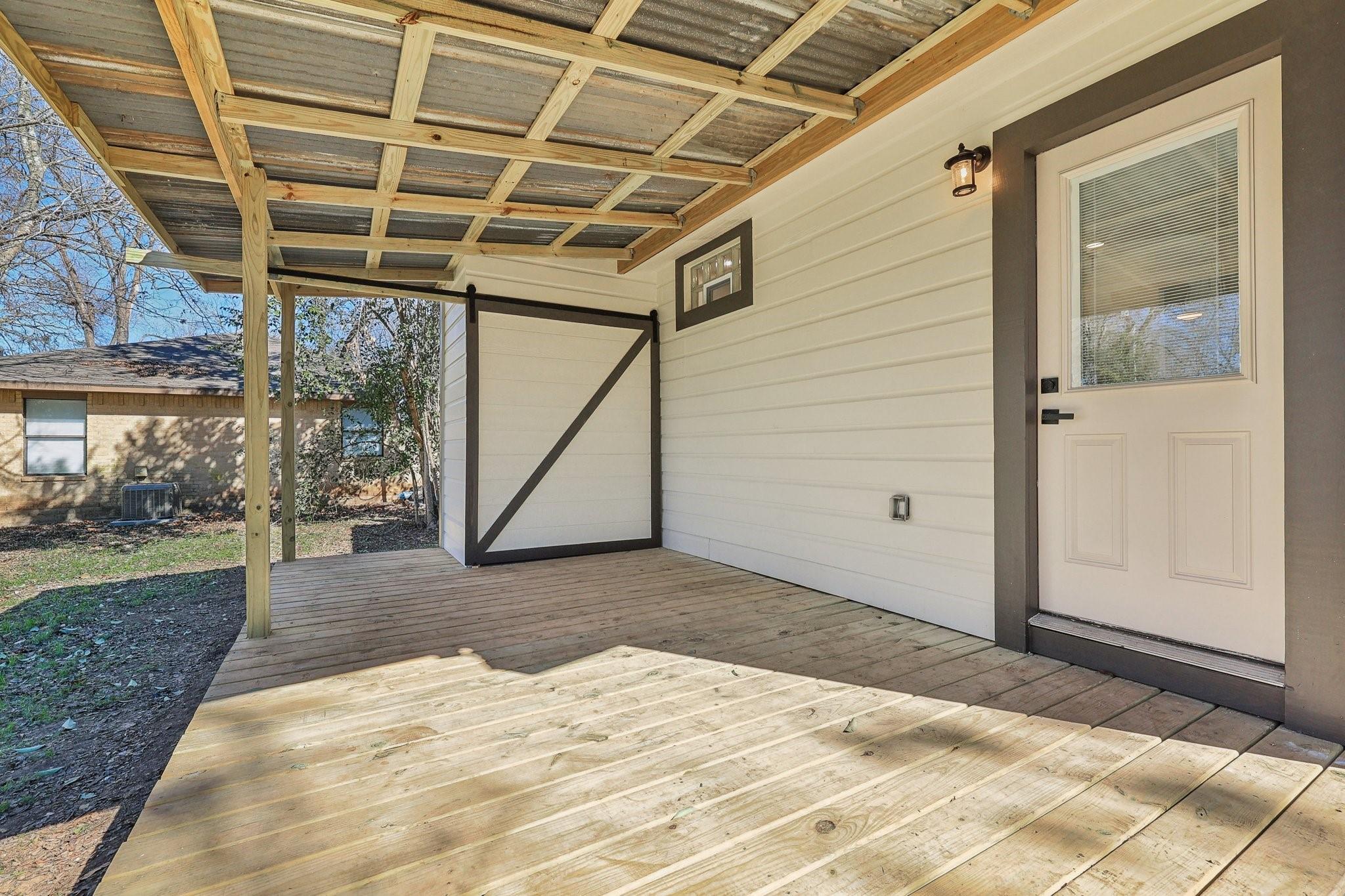 304 Harris St, Smithville, TX 78957