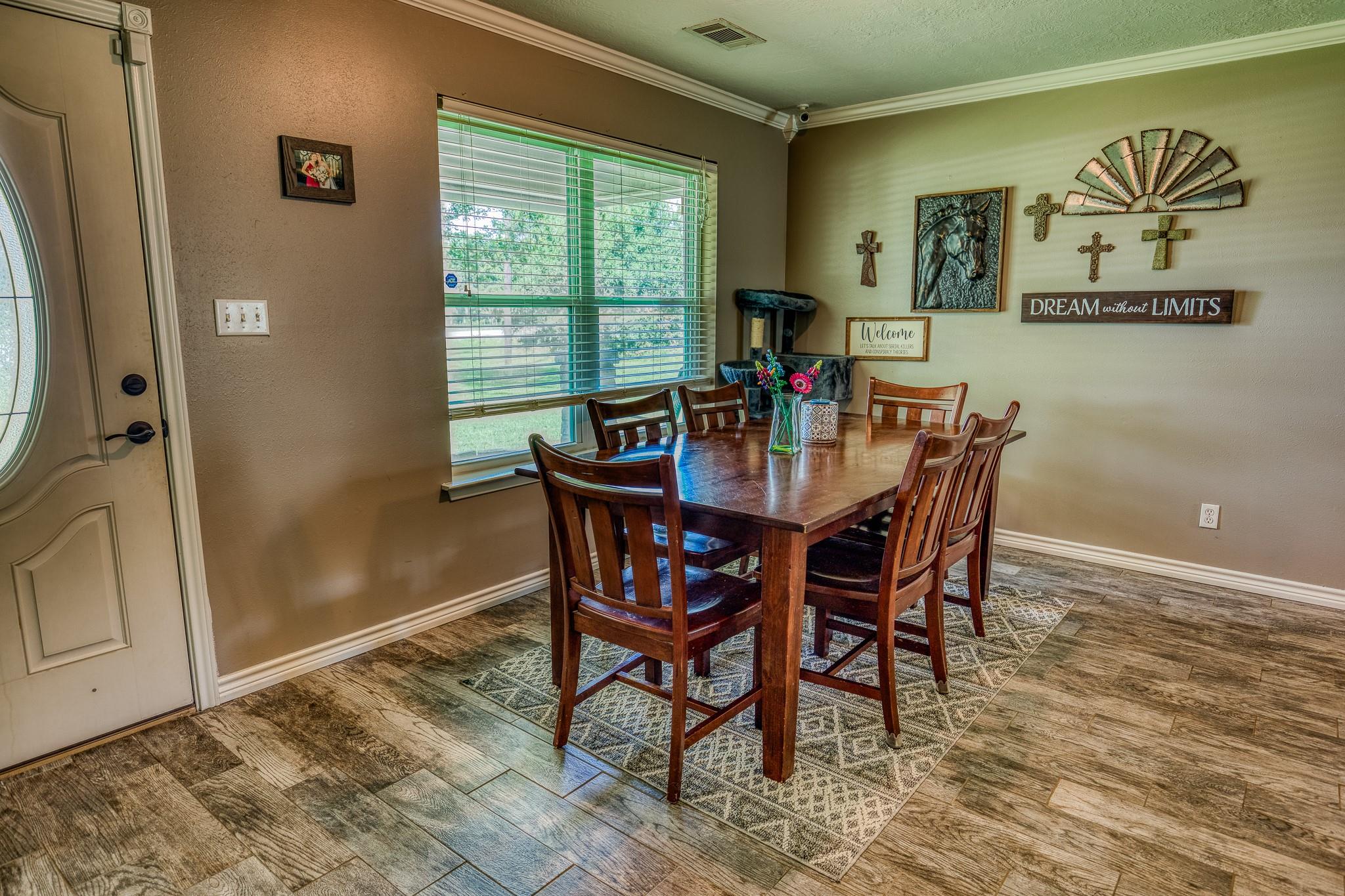 14749 S Dowling Rd, College Station, TX 77845