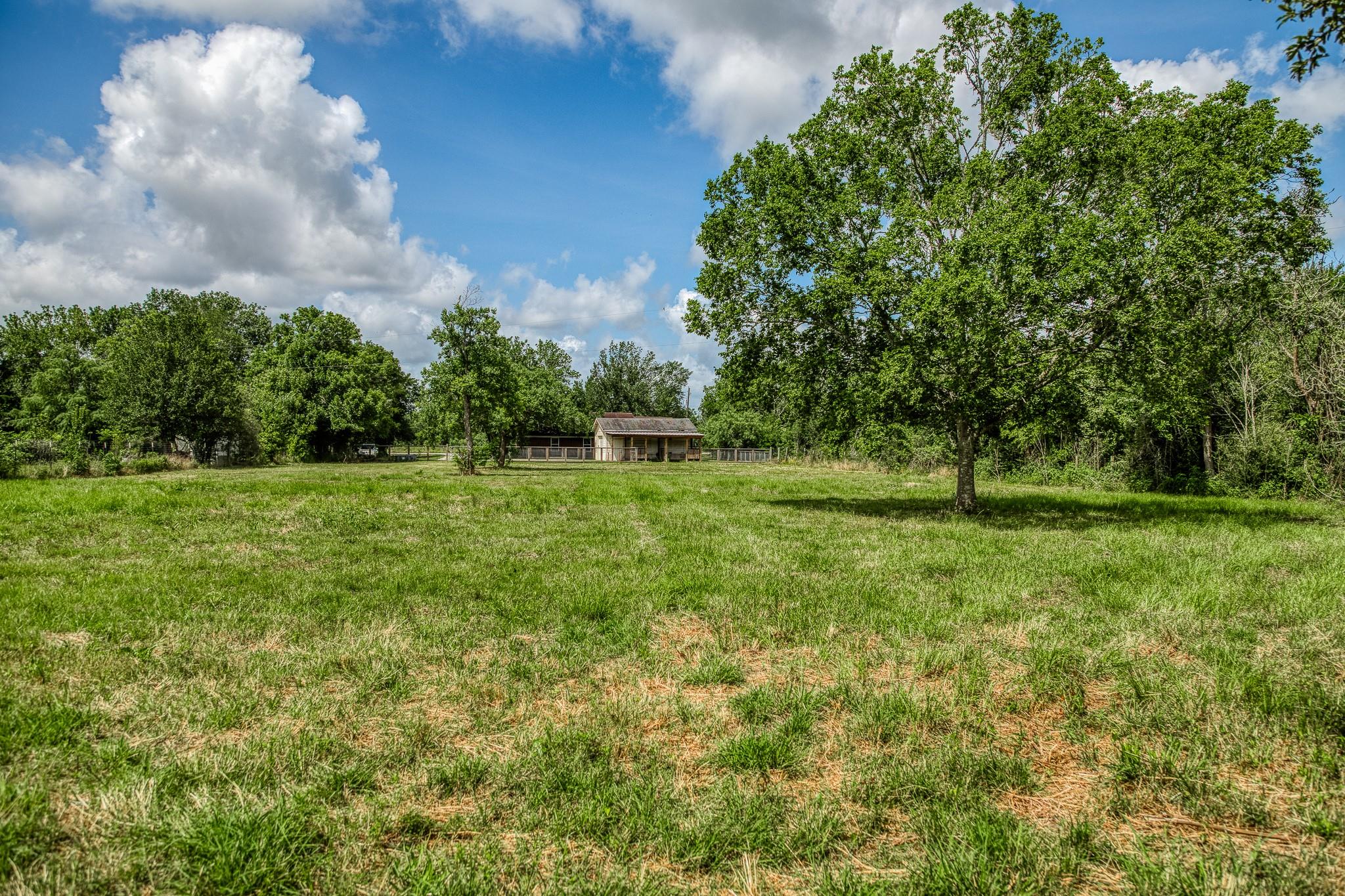 14749 S Dowling Rd, College Station, TX 77845