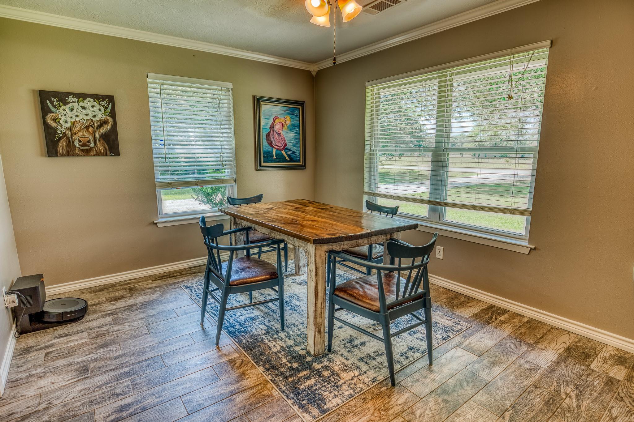 14749 S Dowling Rd, College Station, TX 77845