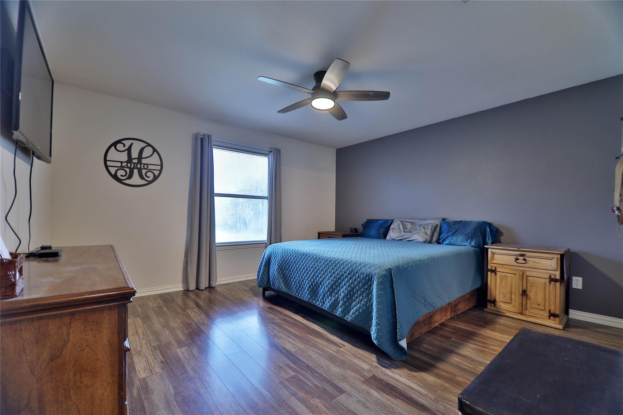 144 Round Up Dr, Liberty Hill, TX 78642