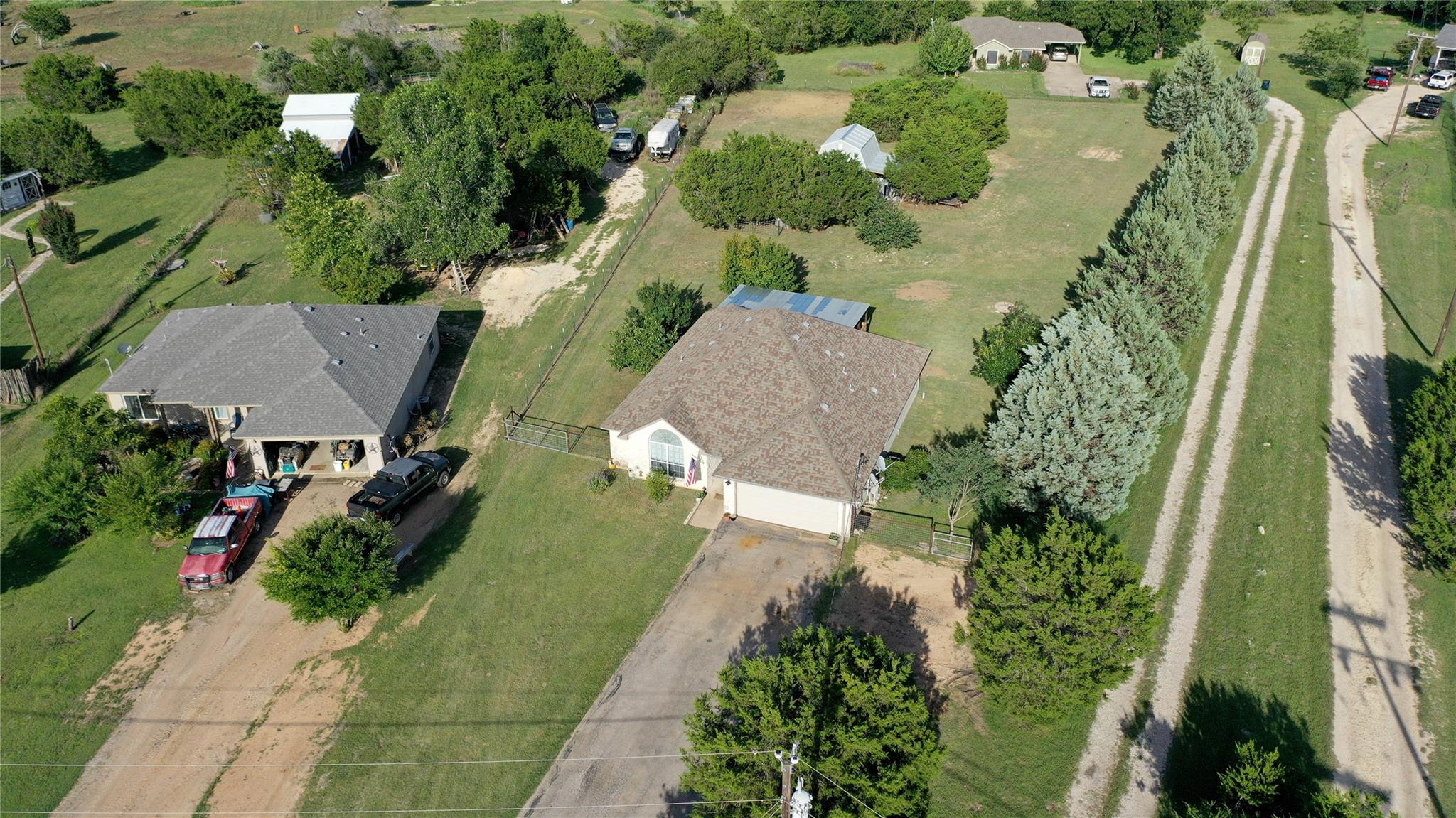 144 Round Up Dr, Liberty Hill, TX 78642