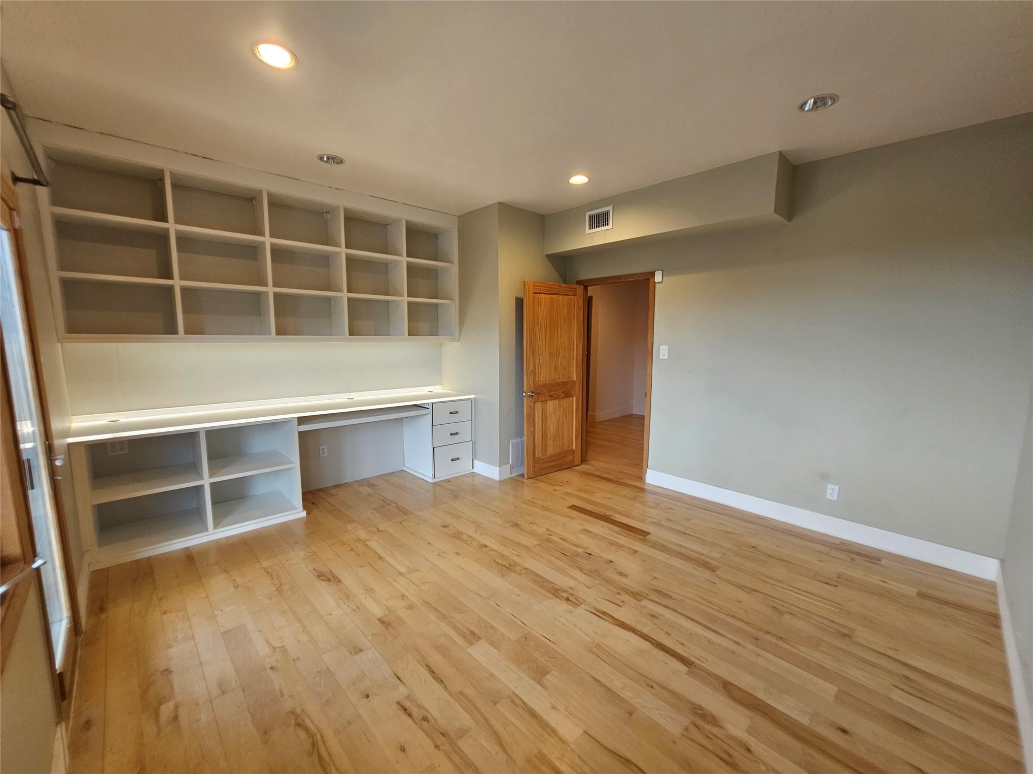 918 Terrace Mountain Dr, West Lake Hills, TX 78746