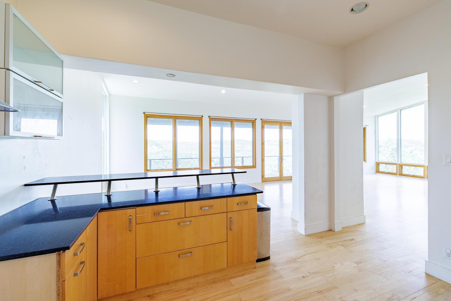 918 Terrace Mountain Dr, West Lake Hills, TX 78746