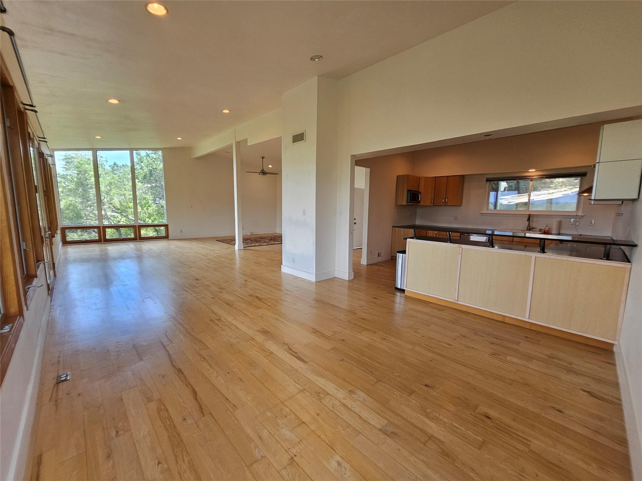 918 Terrace Mountain Dr, West Lake Hills, TX 78746