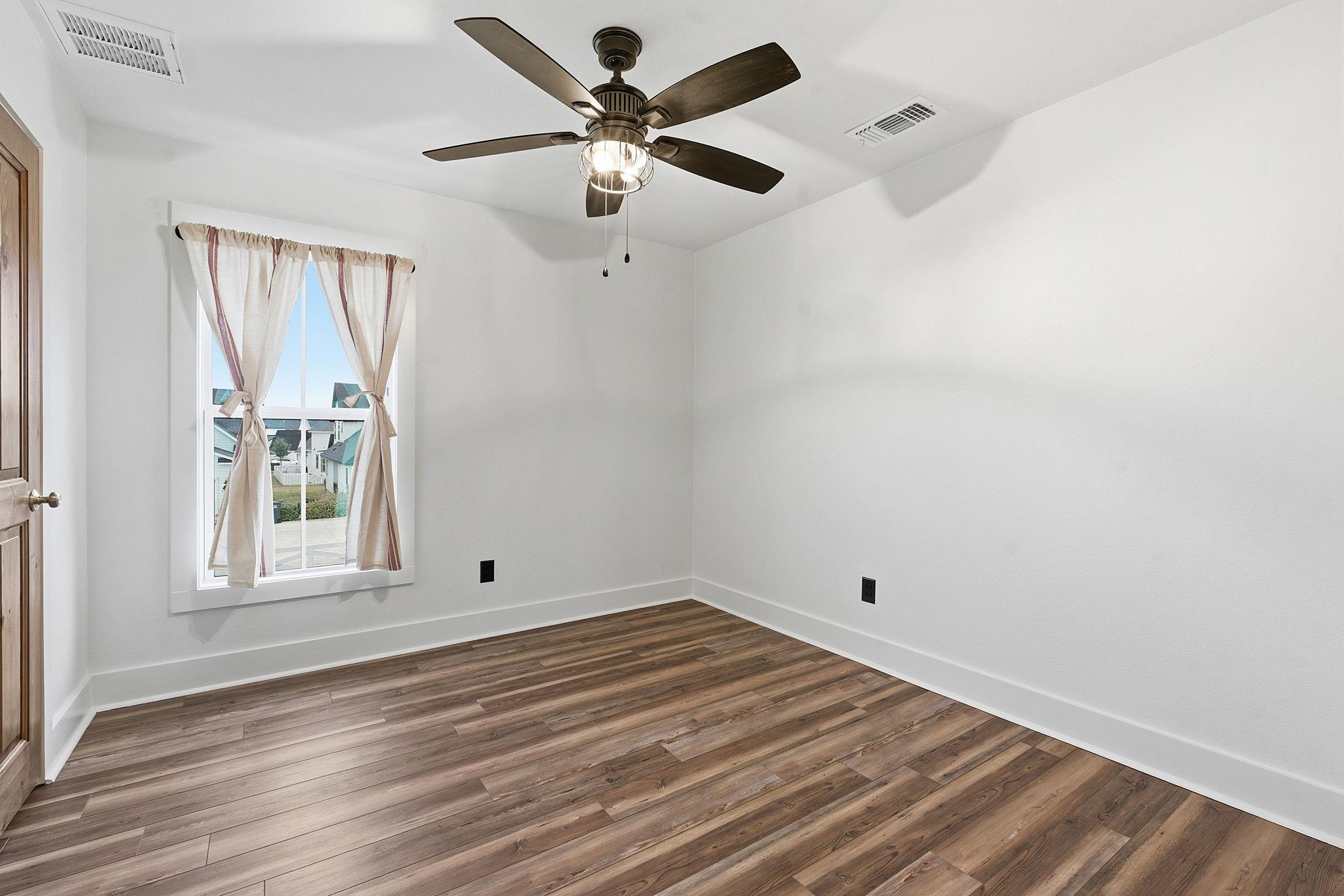 1006 Frost Ave, Driftwood, TX 78619