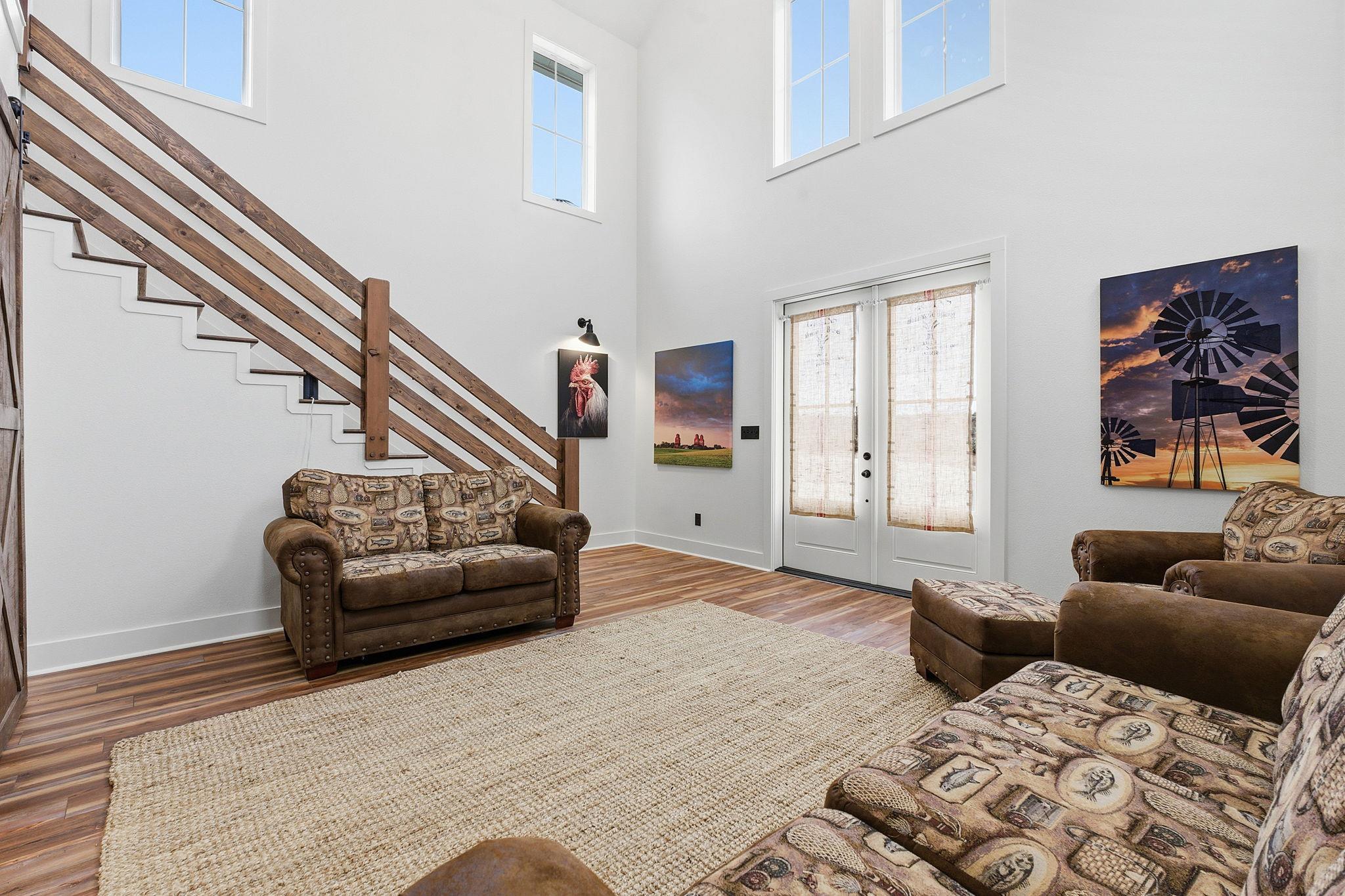 1006 Frost Ave, Driftwood, TX 78619