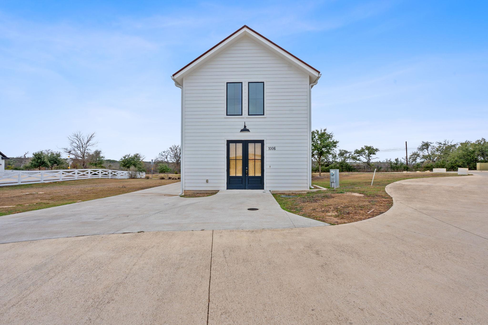 1006 Frost Ave, Driftwood, TX 78619