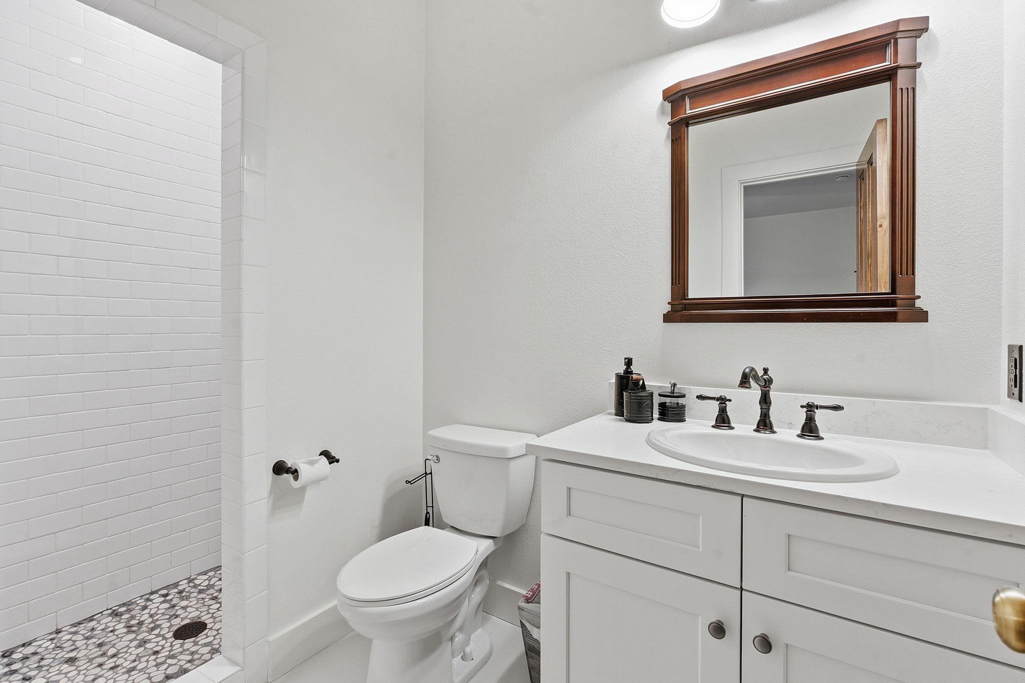 1006 Frost Ave, Driftwood, TX 78619