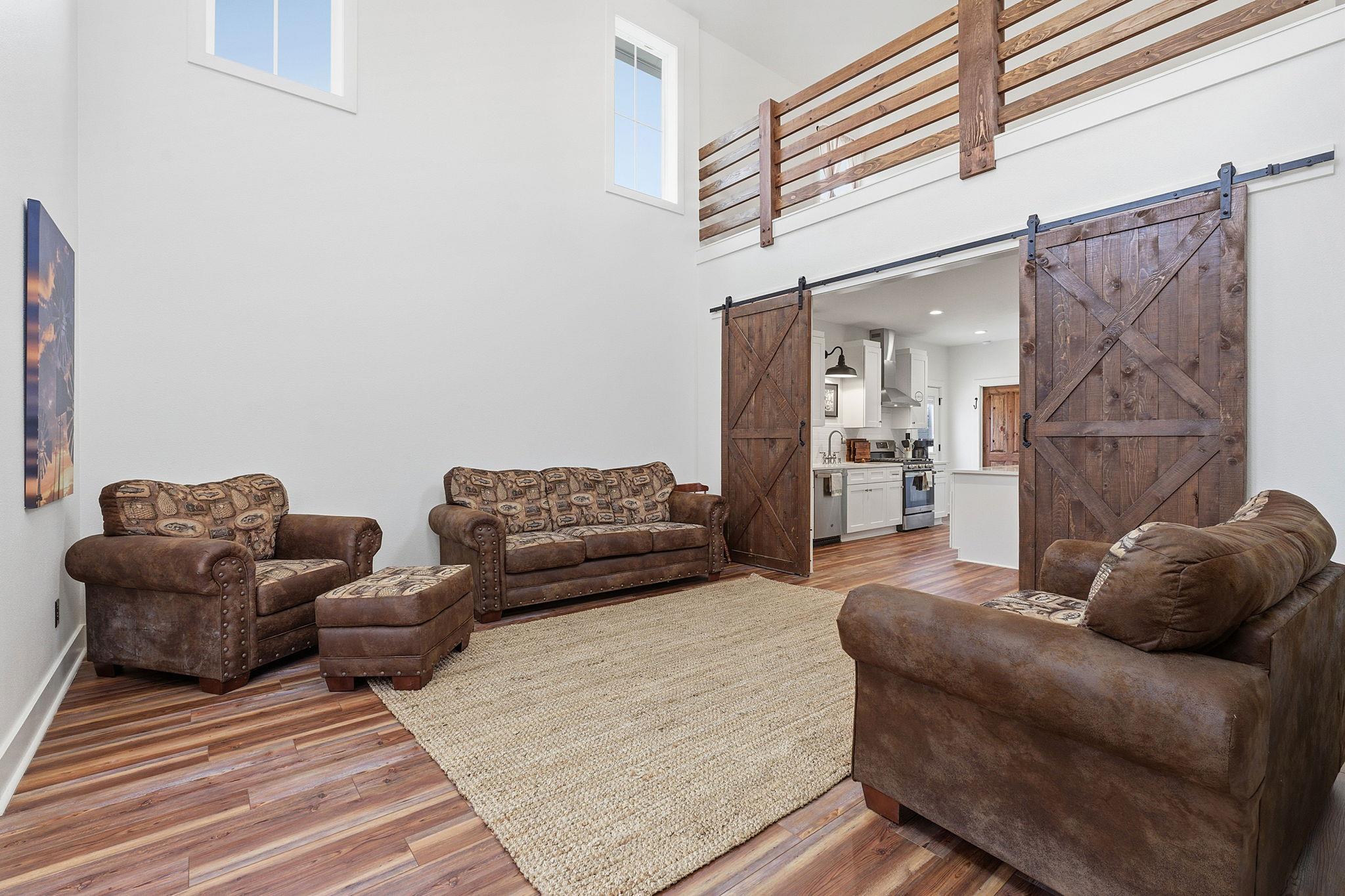 1006 Frost Ave, Driftwood, TX 78619