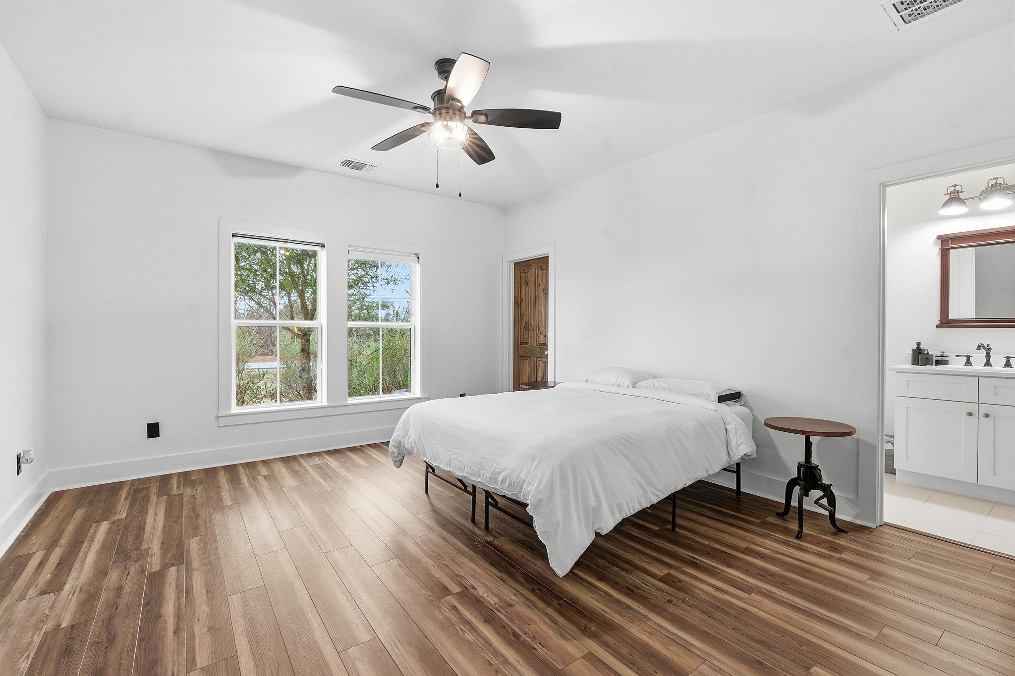 1006 Frost Ave, Driftwood, TX 78619