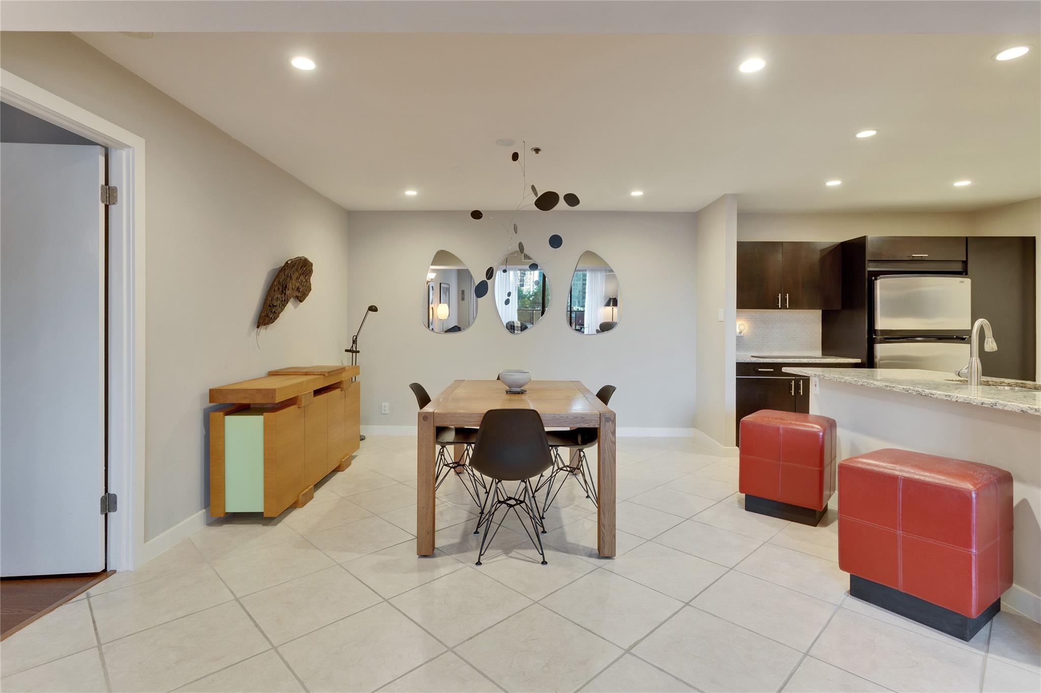 40 N Interstate 35 Highway # 5B2, Austin, TX 78701