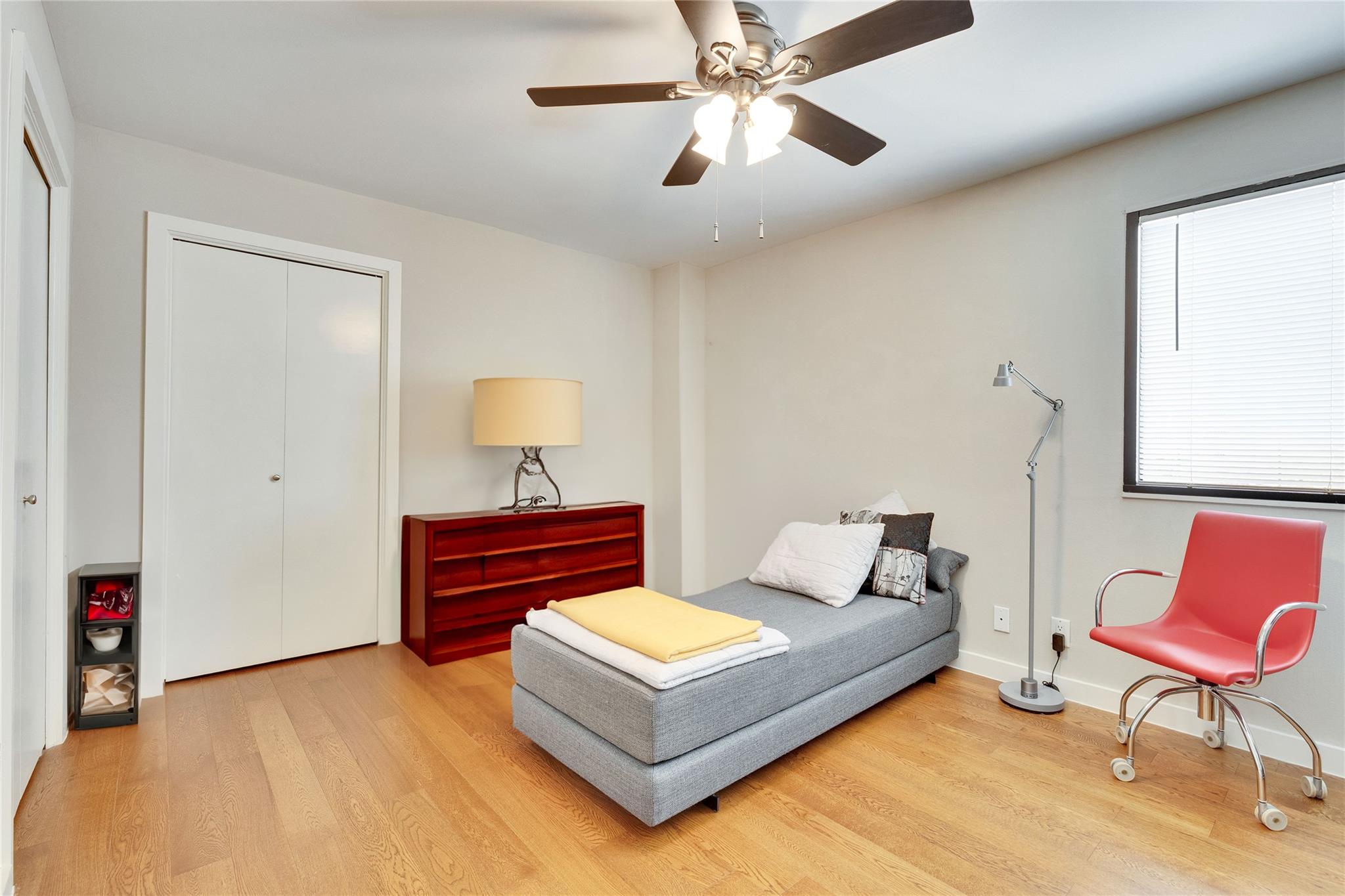 40 N Interstate 35 Highway # 5B2, Austin, TX 78701