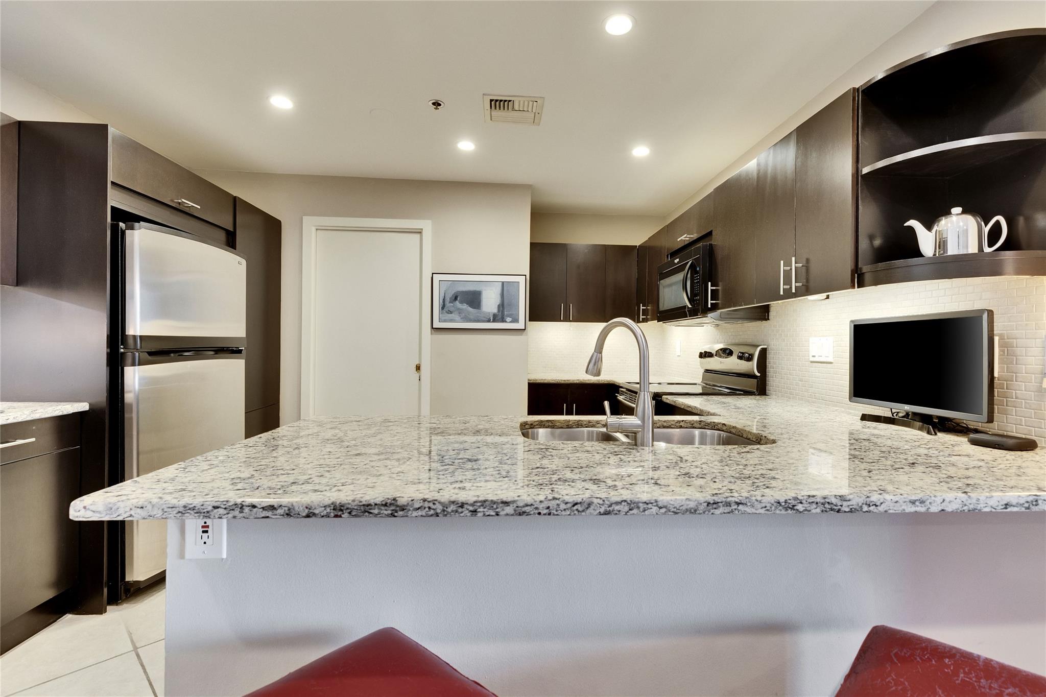 40 N Interstate 35 Highway # 5B2, Austin, TX 78701