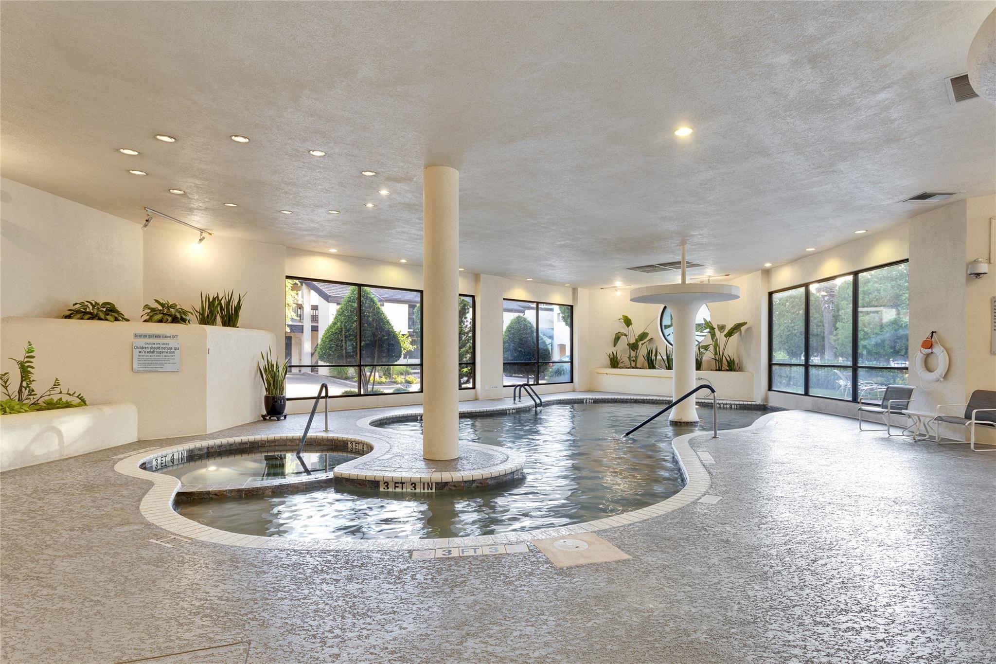 40 N Interstate 35 Highway # 5B2, Austin, TX 78701