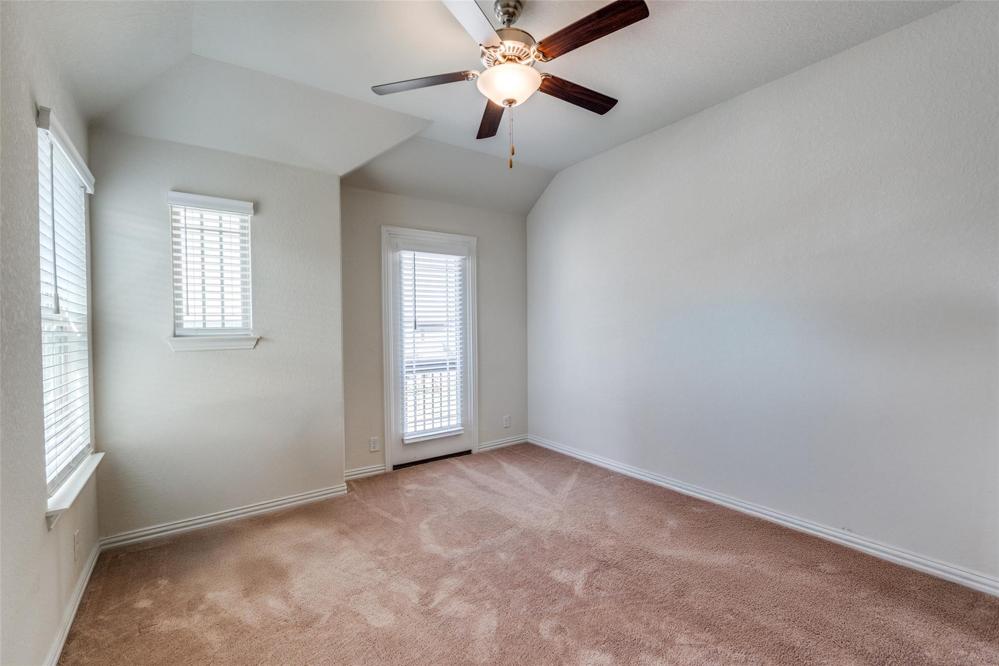 1624 Stone House Dr, New Braunfels, TX 78132