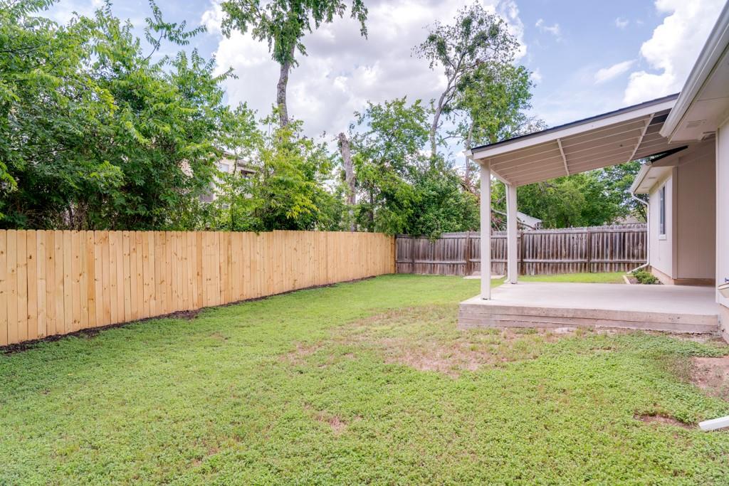 220 Masonwood Dr, Kyle, TX 78640